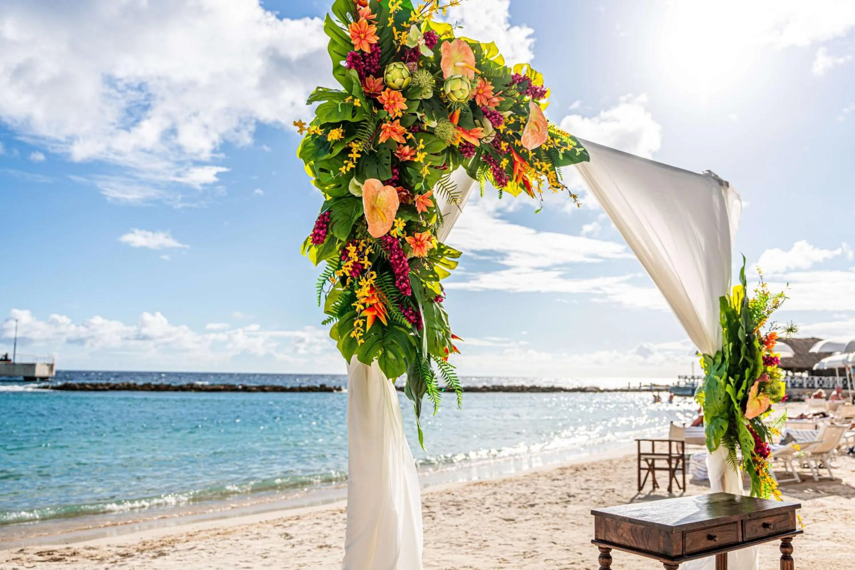 Banquet/Function facilities in The Rif At Mangrove Beach Corendon Curacao All-Inclusive, Curio by Hilton