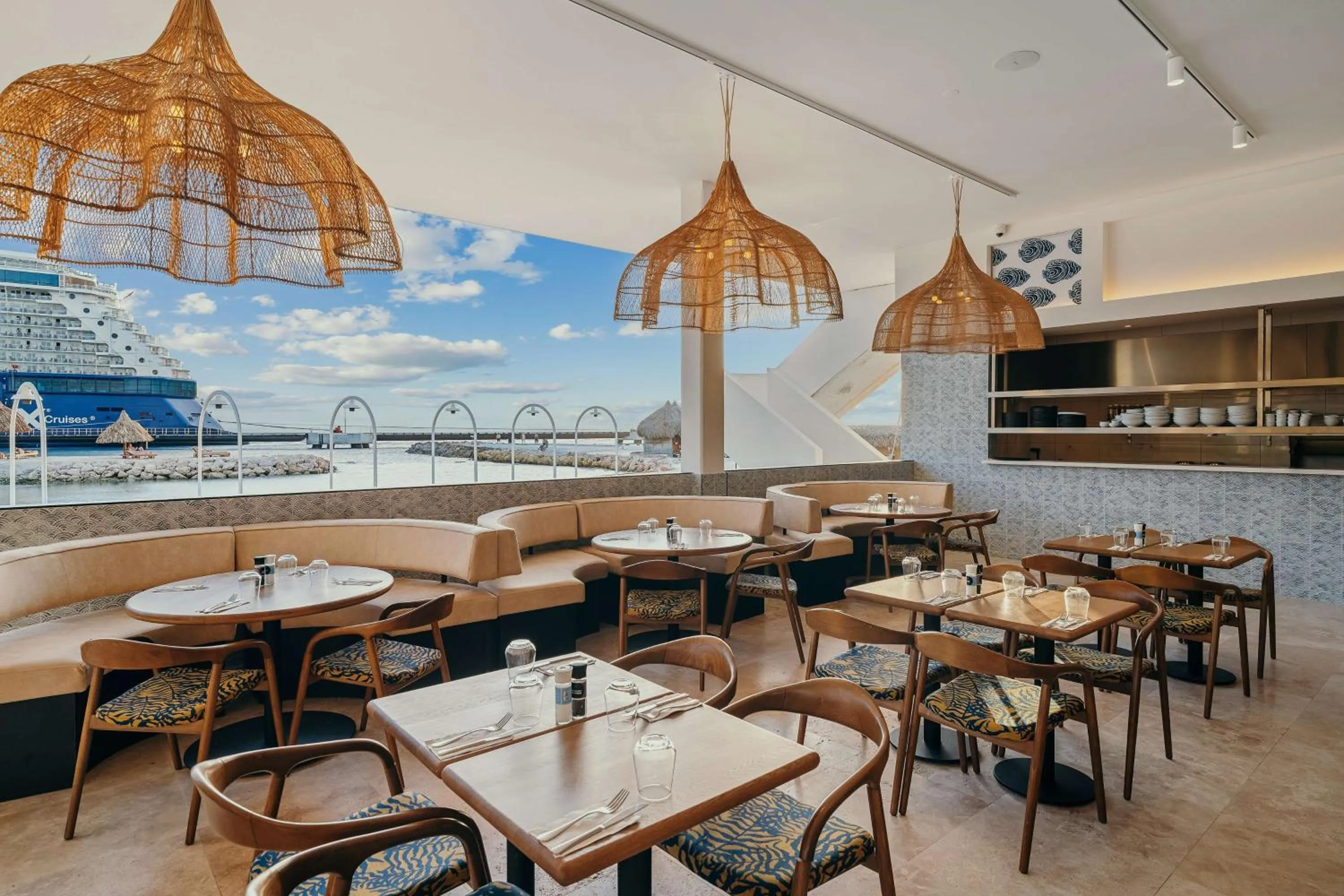 Restaurant/places to eat in The Rif At Mangrove Beach Corendon Curacao All-Inclusive, Curio by Hilton
