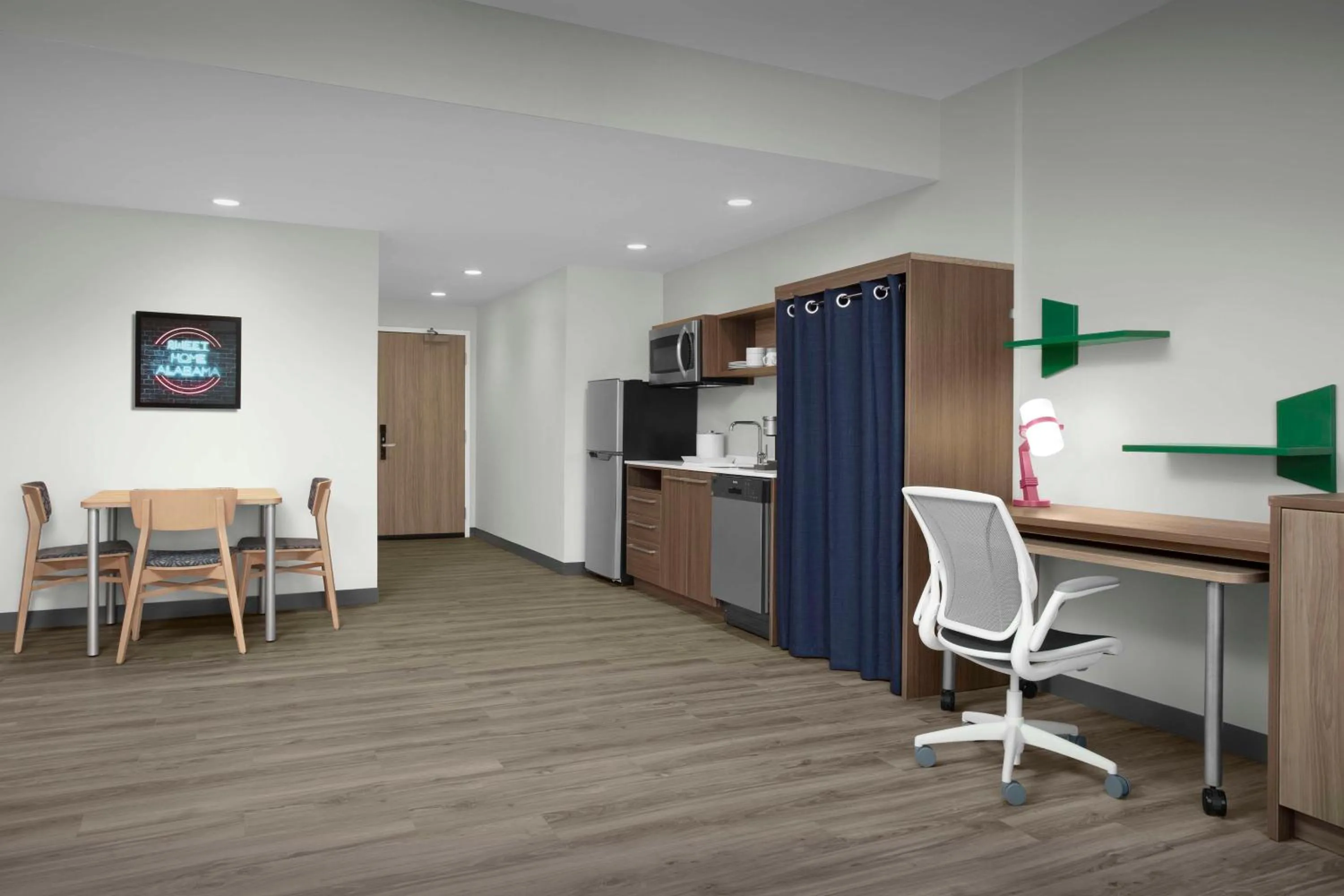 Kitchen or kitchenette in Home2 Suites By Hilton Huntsville Village Of Providence