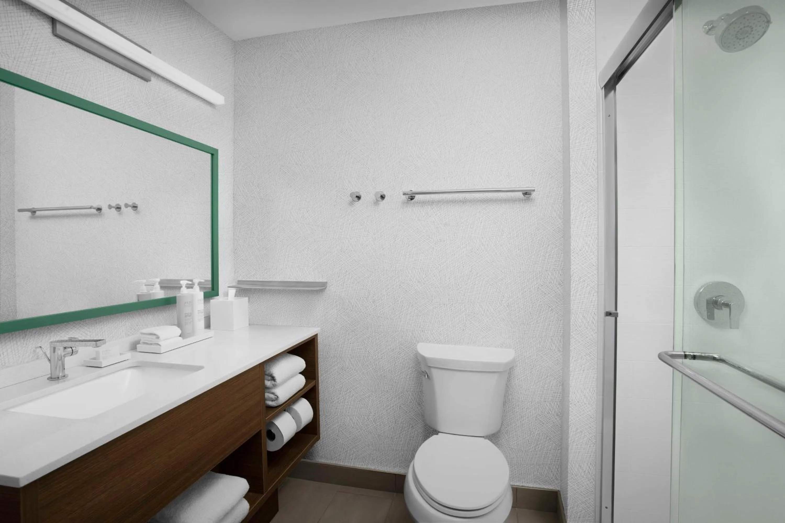 Bathroom in Home2 Suites By Hilton Huntsville Village Of Providence