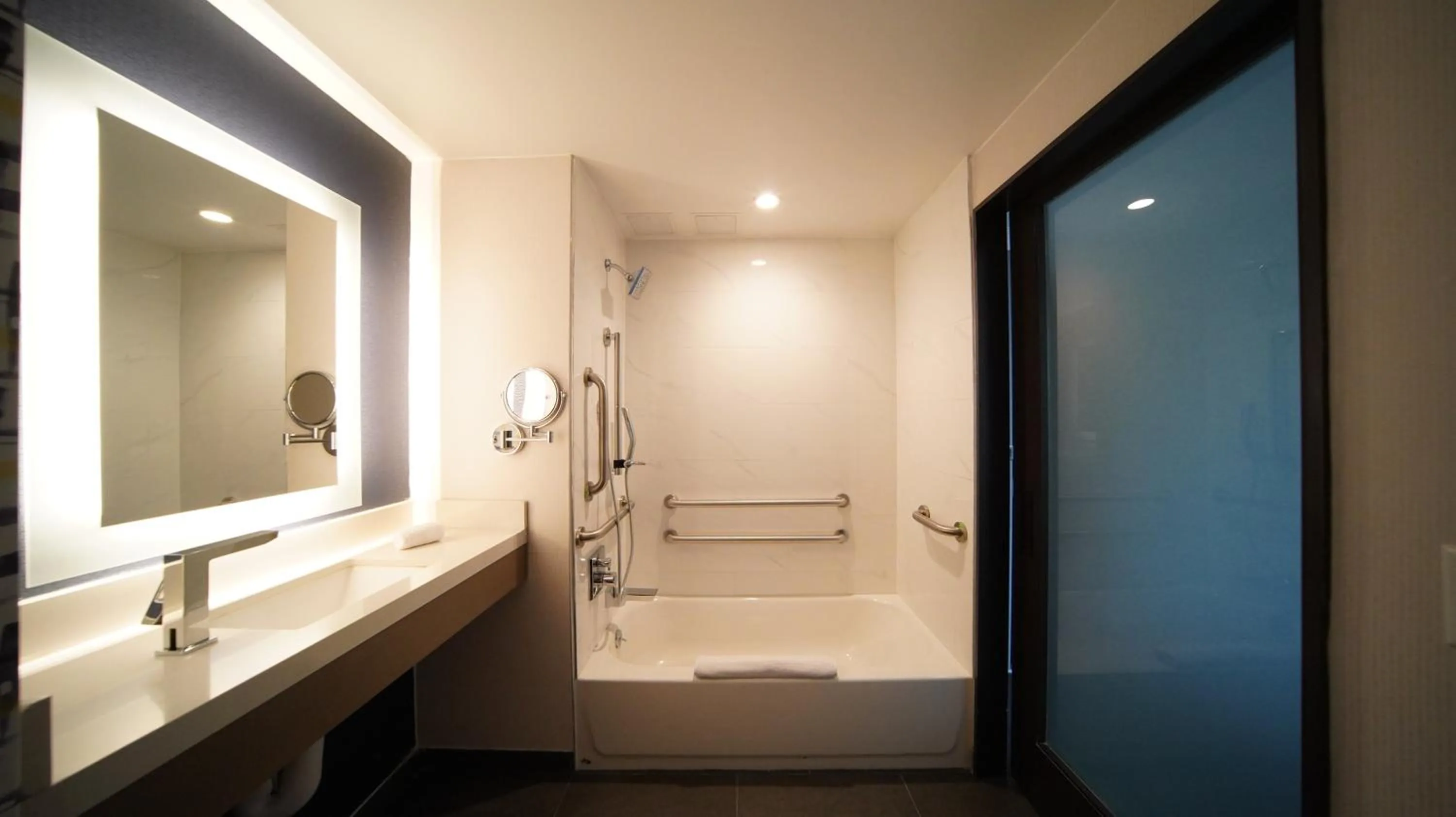 Bathroom in DoubleTree by Hilton Long Island City, NY