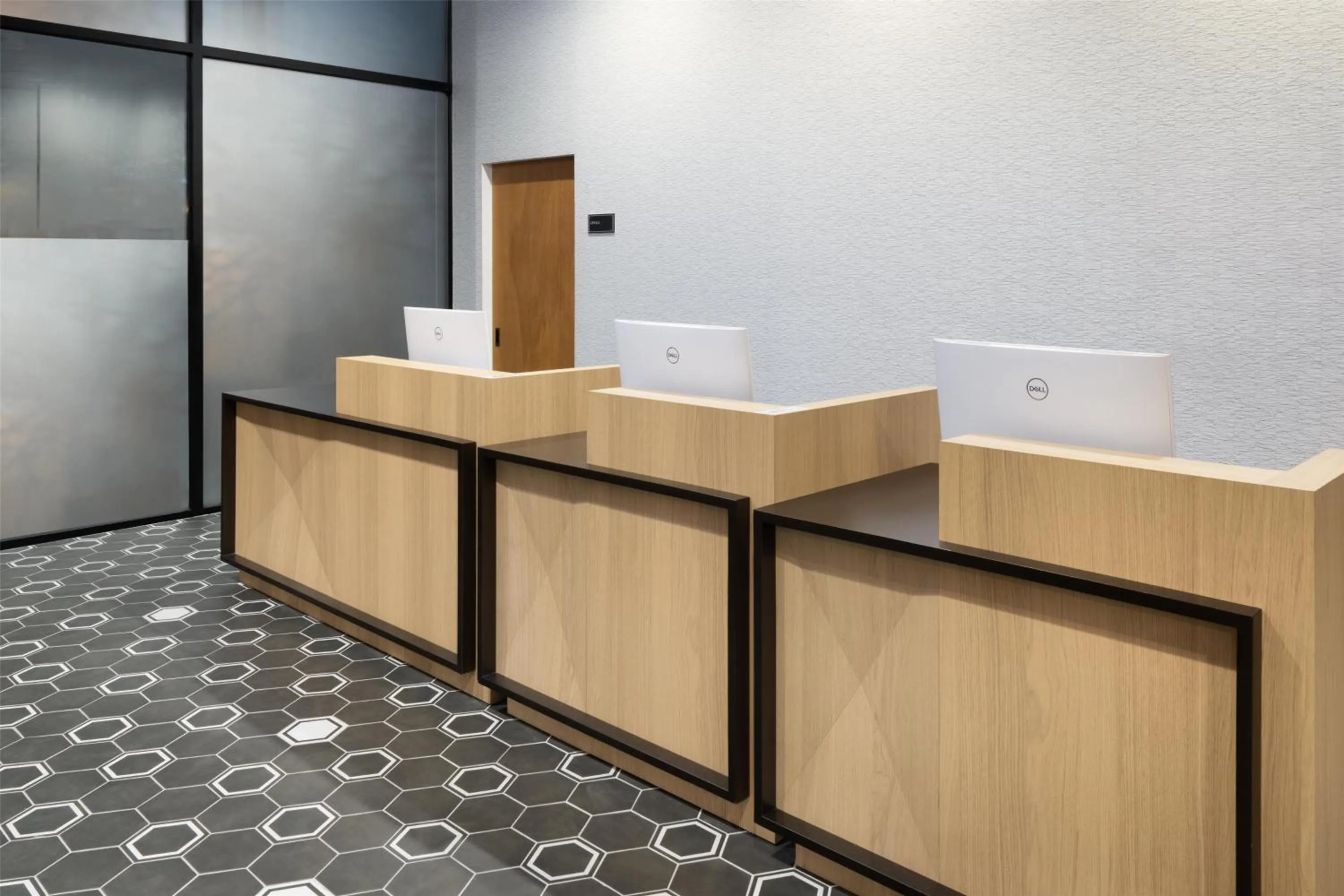 Lobby or reception in DoubleTree by Hilton Long Island City, NY