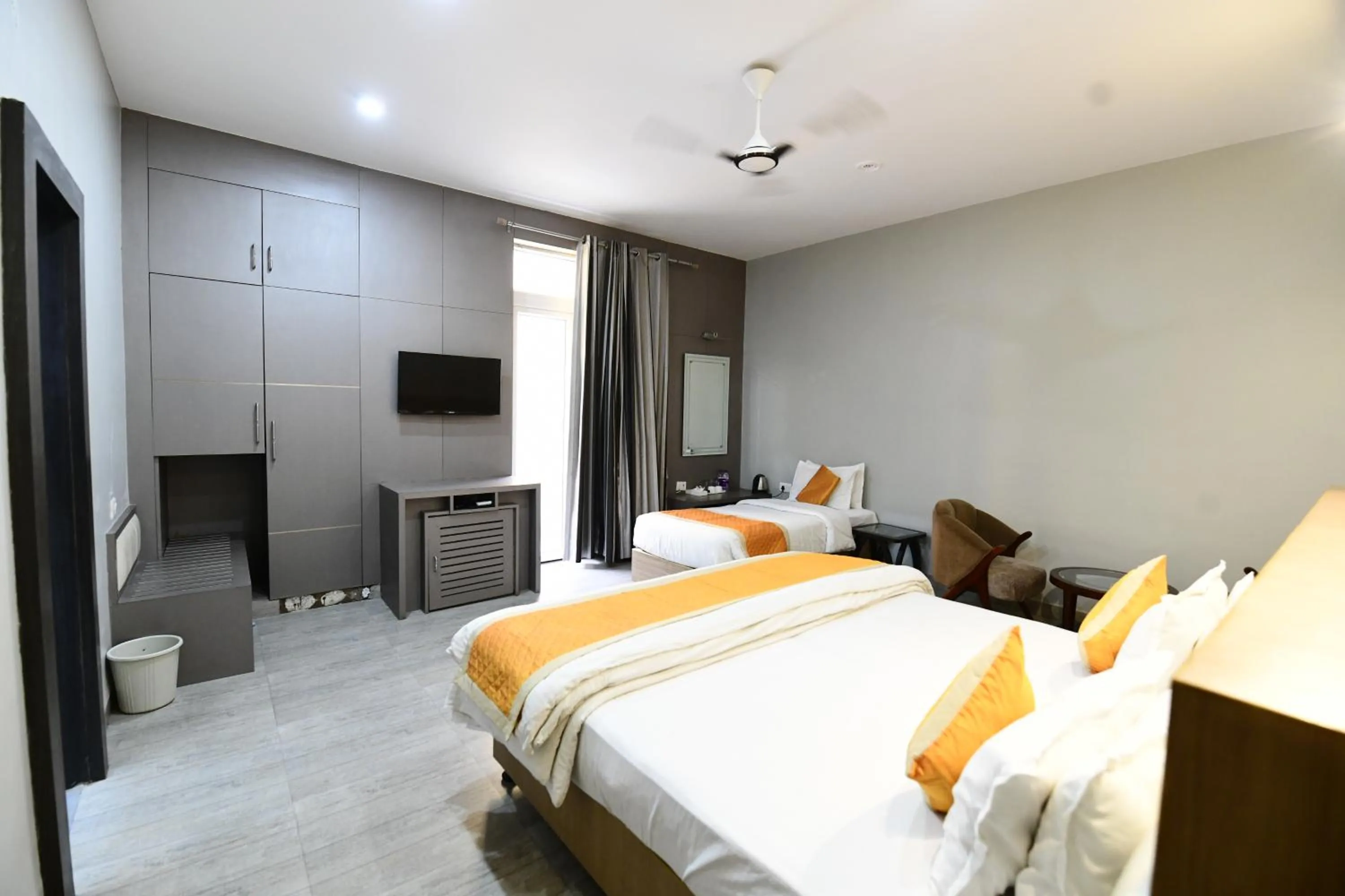 Bed in Hotel Jataka Inn