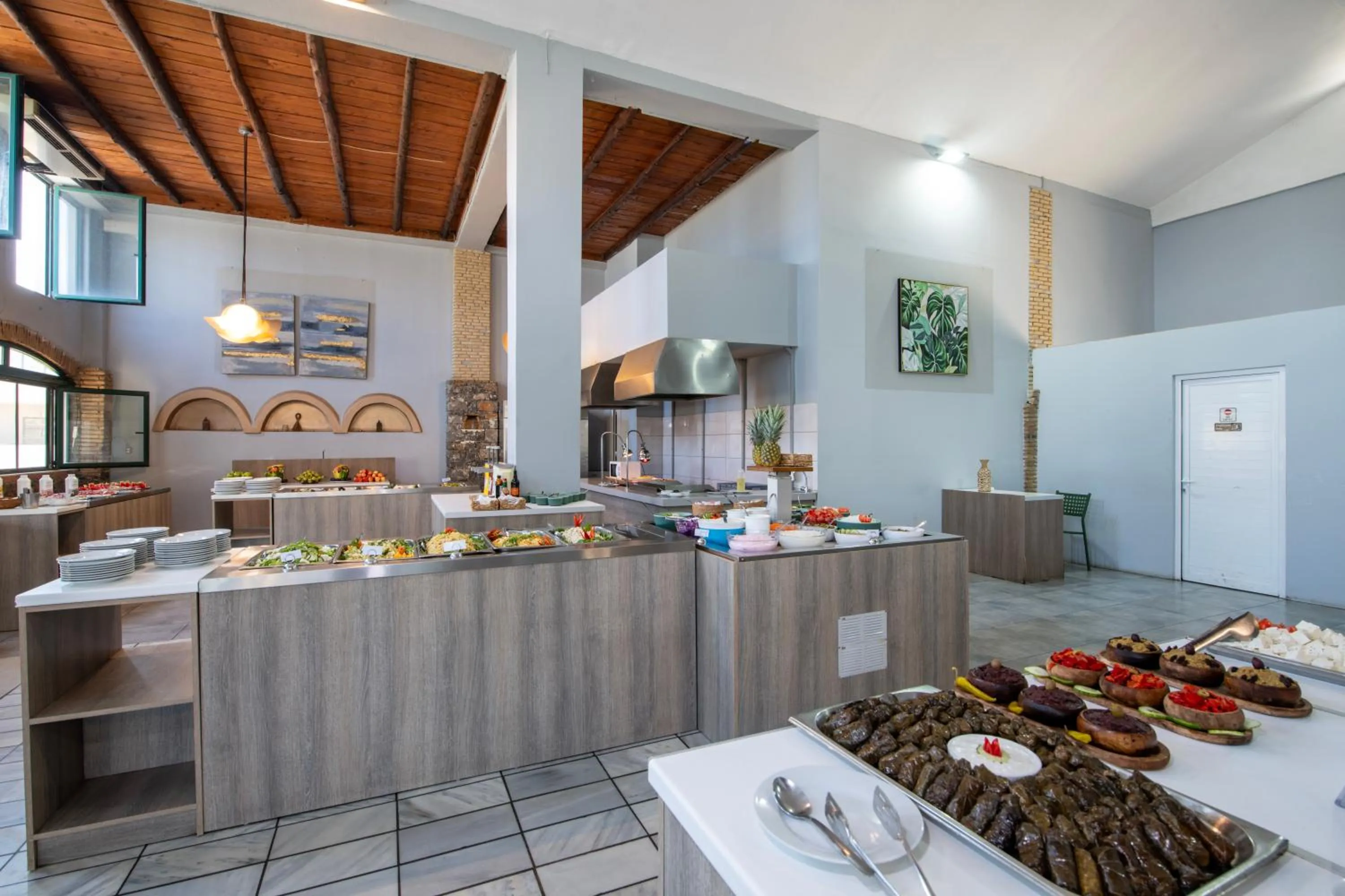 Restaurant/places to eat in MARE GARDEN