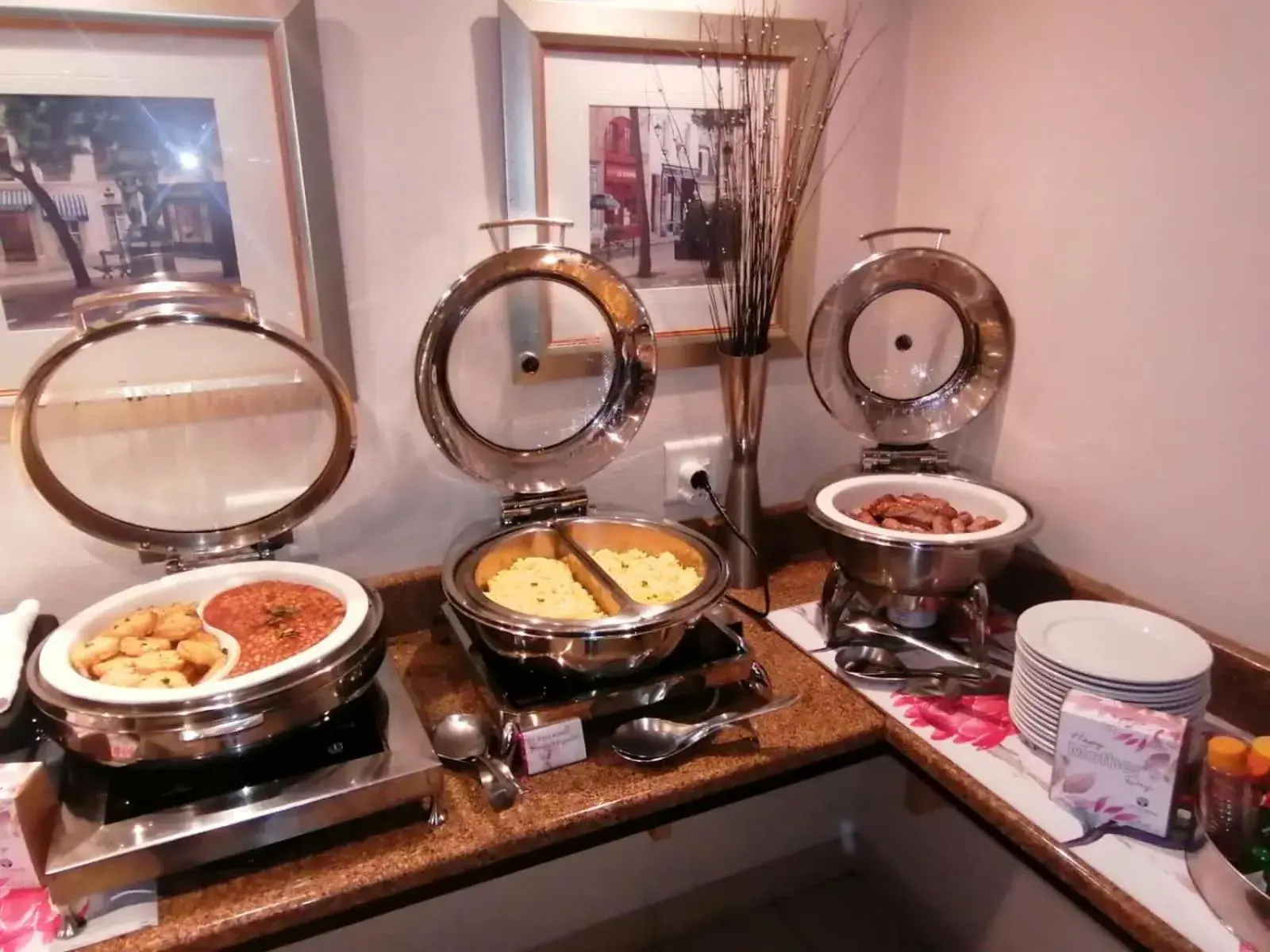 Breakfast in Road Lodge Centurion Breakfast in Road Lodge Centurion