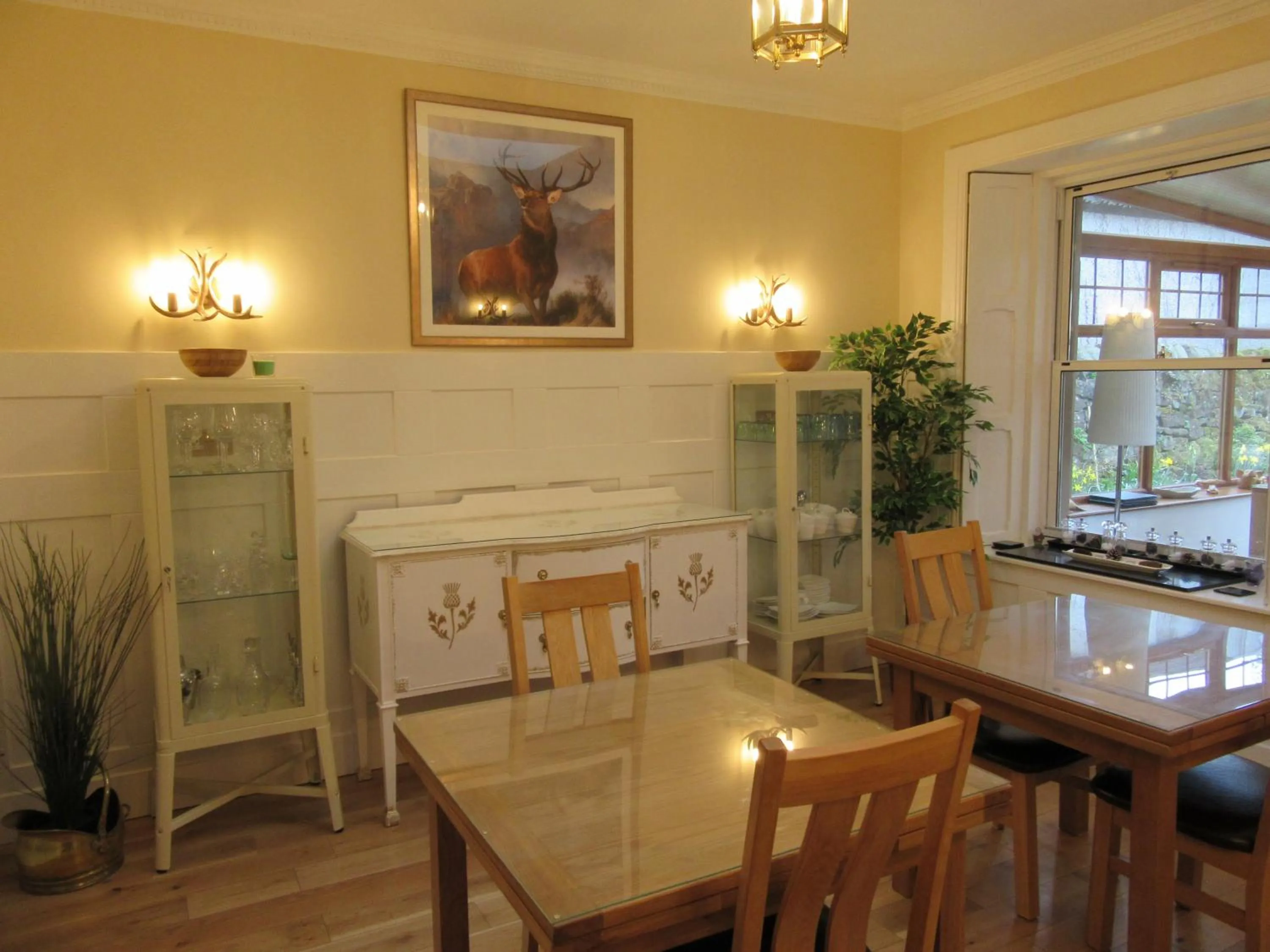 Dining area in Middleton House Bed and Breakfast