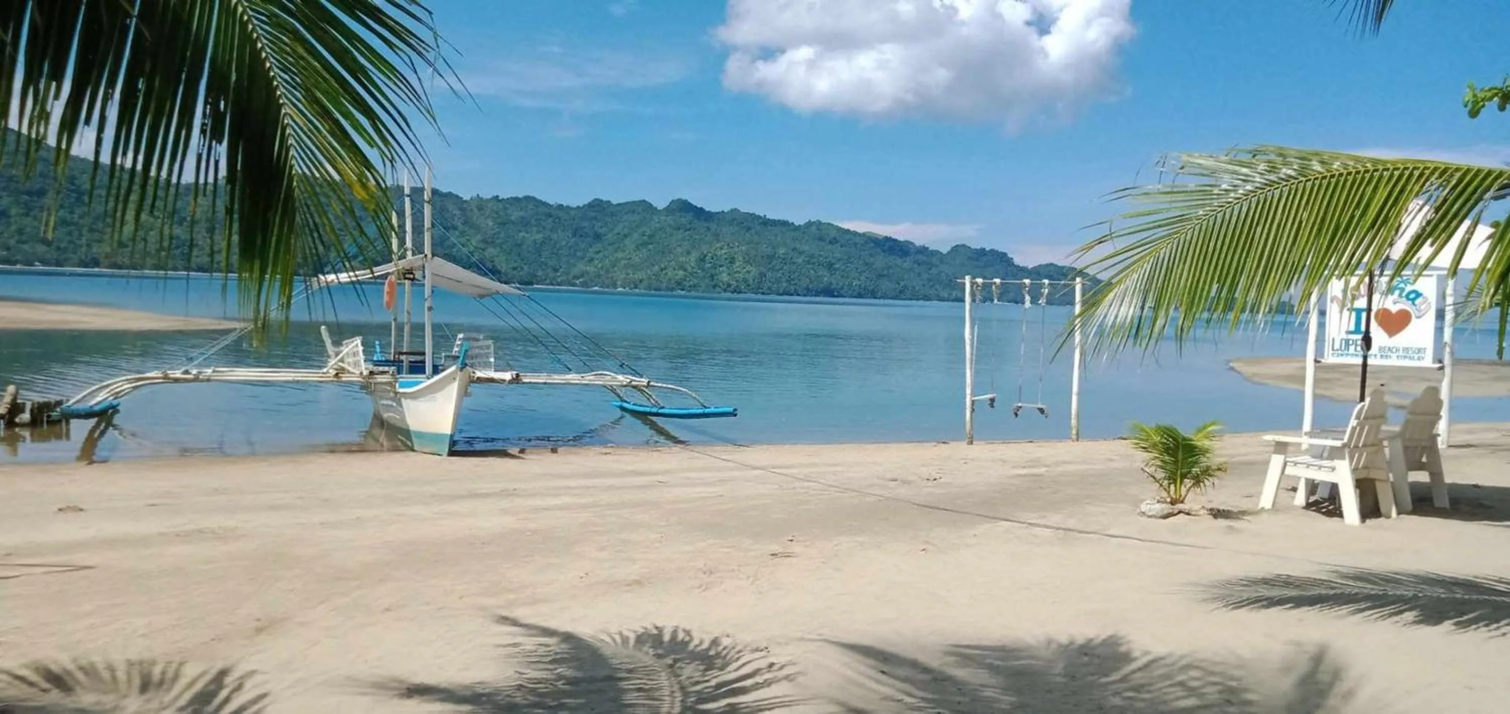 Beach in Lopez Beach Resort