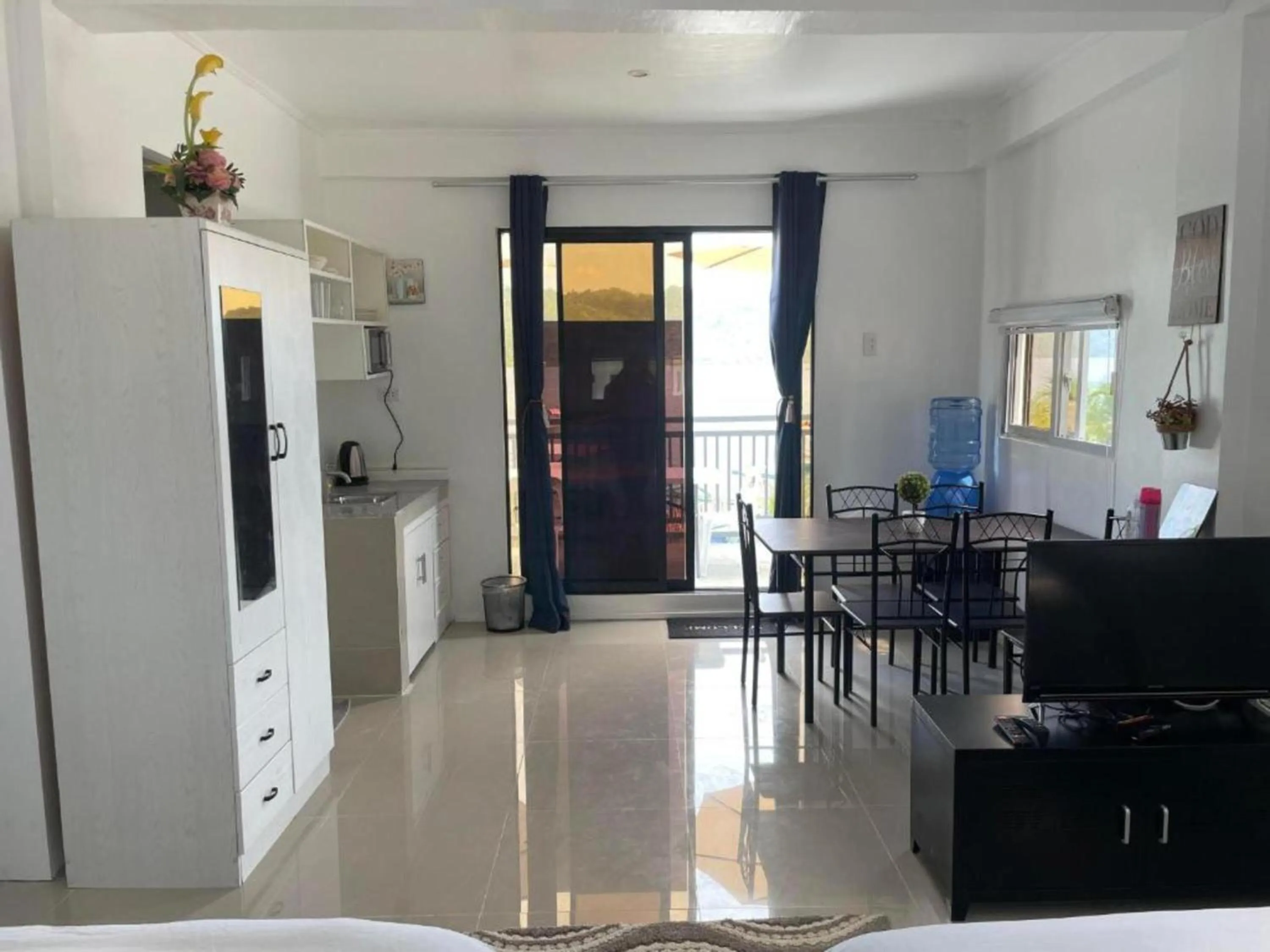 Seating area in Lopez Beach Resort