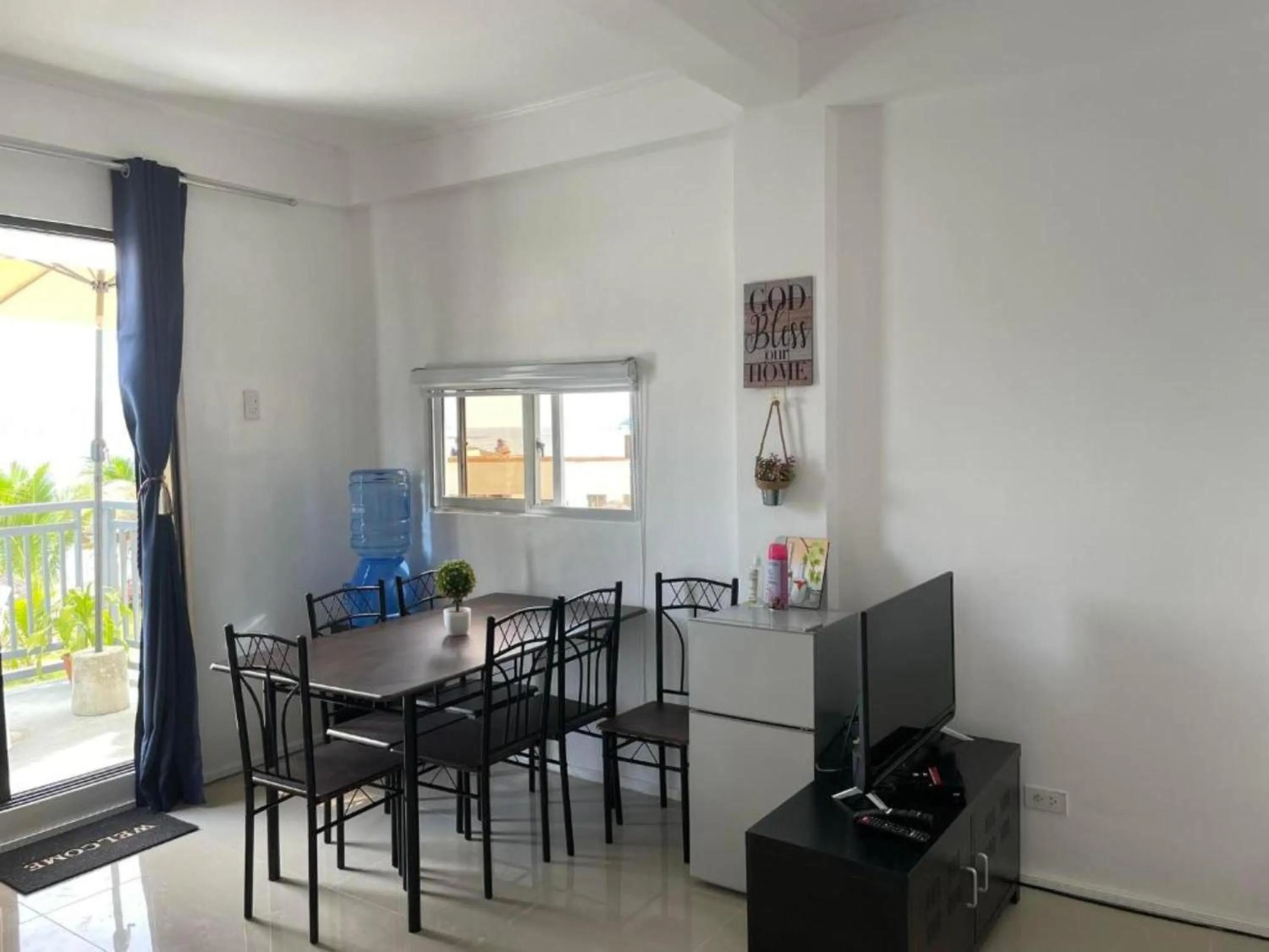 TV and multimedia in Lopez Beach Resort