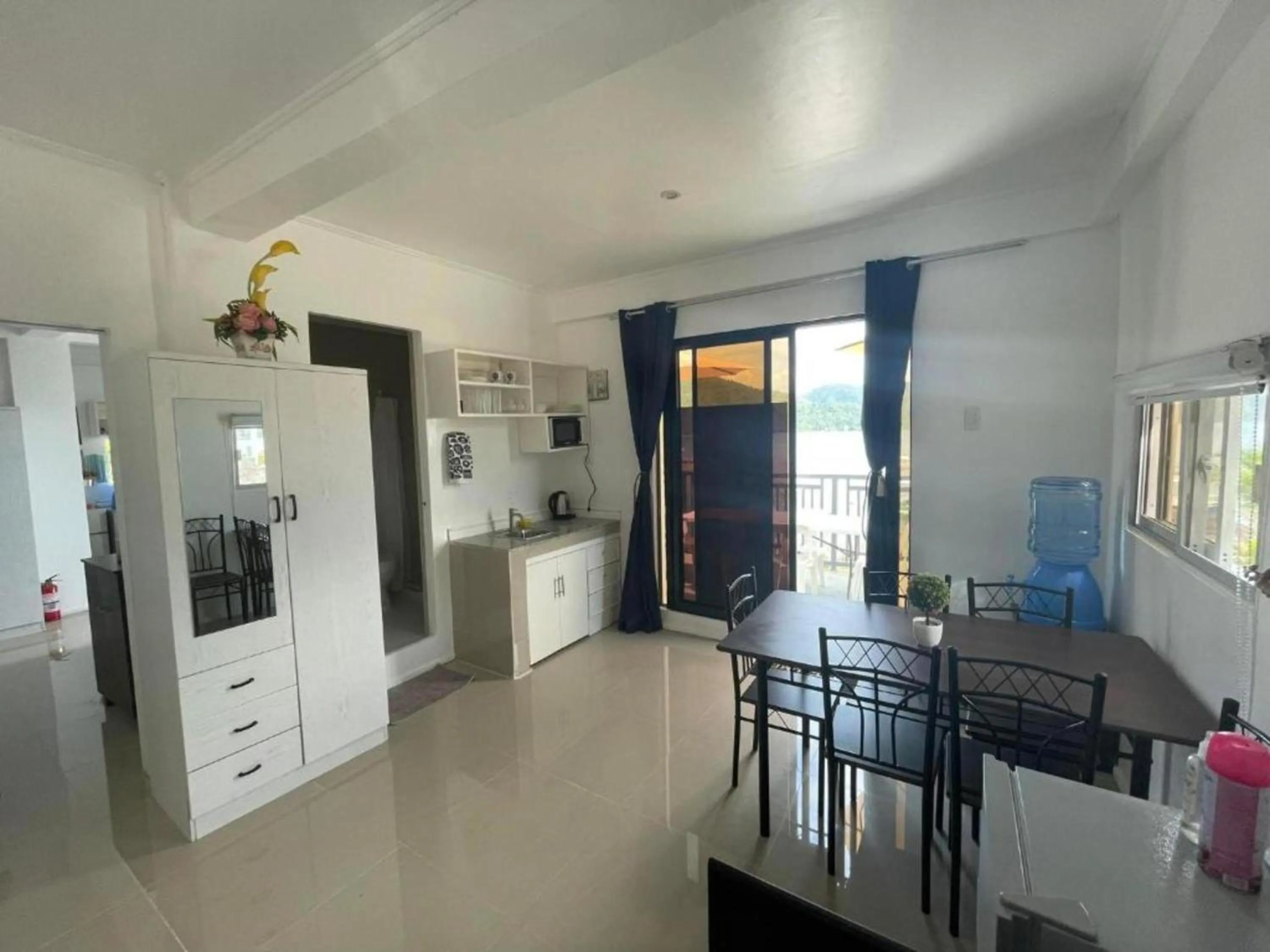 Kitchen or kitchenette in Lopez Beach Resort