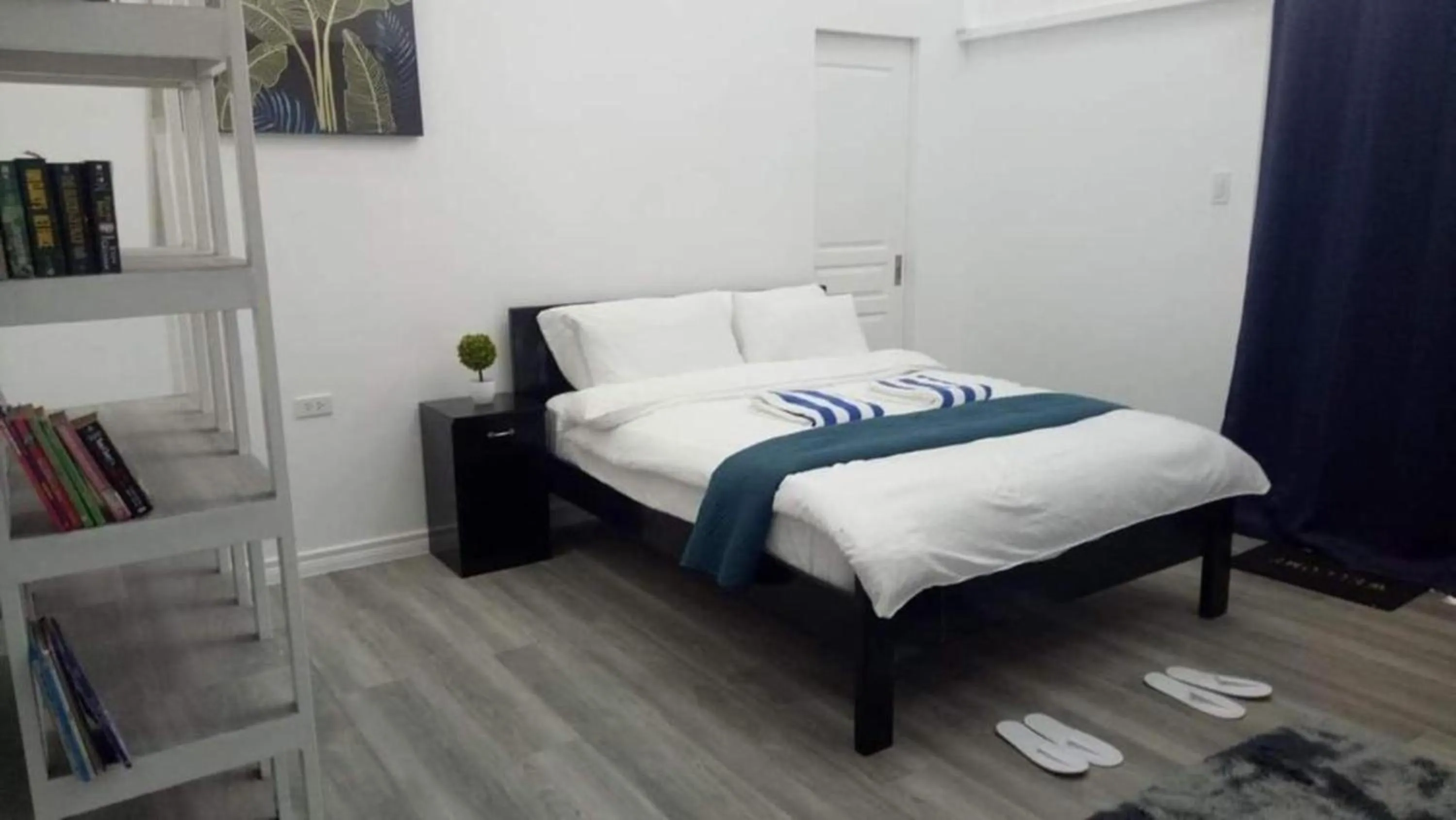 Bed in Lopez Beach Resort