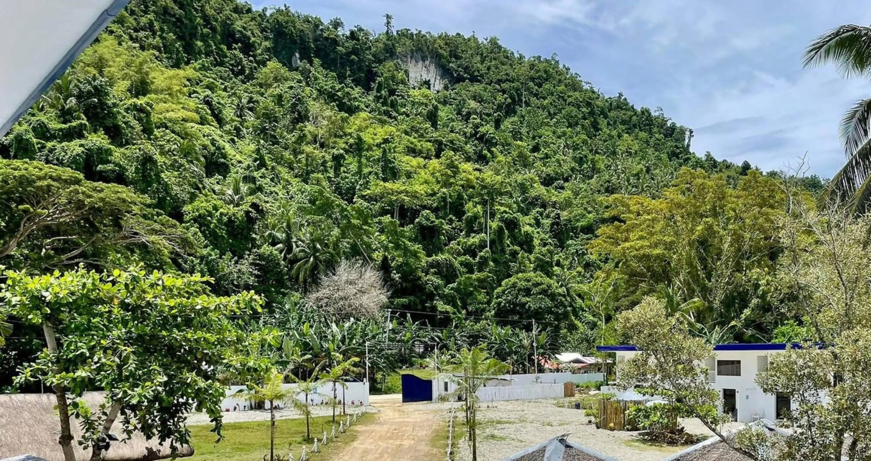 Mountain view in Lopez Beach Resort