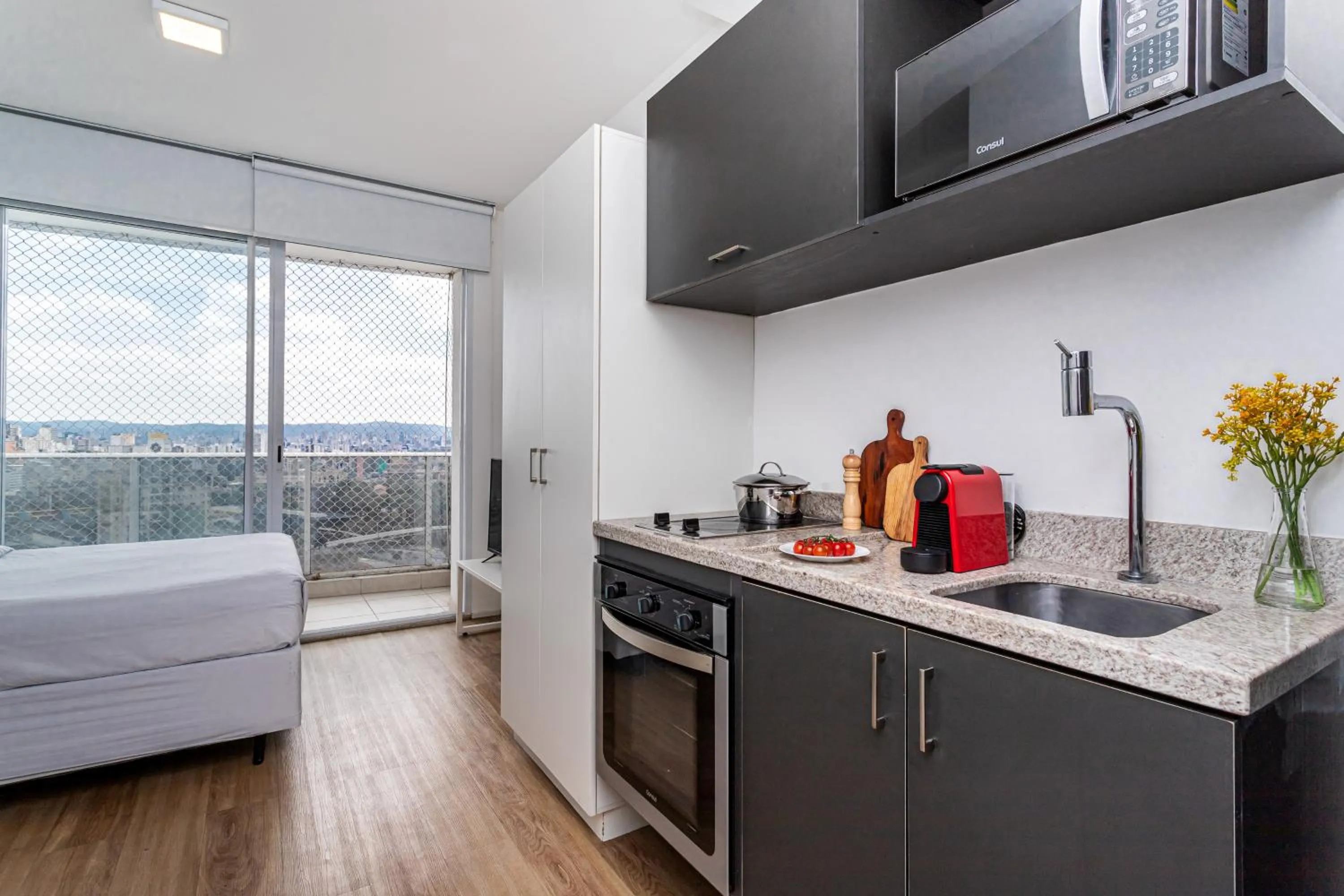 Bed in Setin Downtown Praca da Sé by Viva - Prédio completo com piscina perto de estação de metrô no Centro de São Paulo