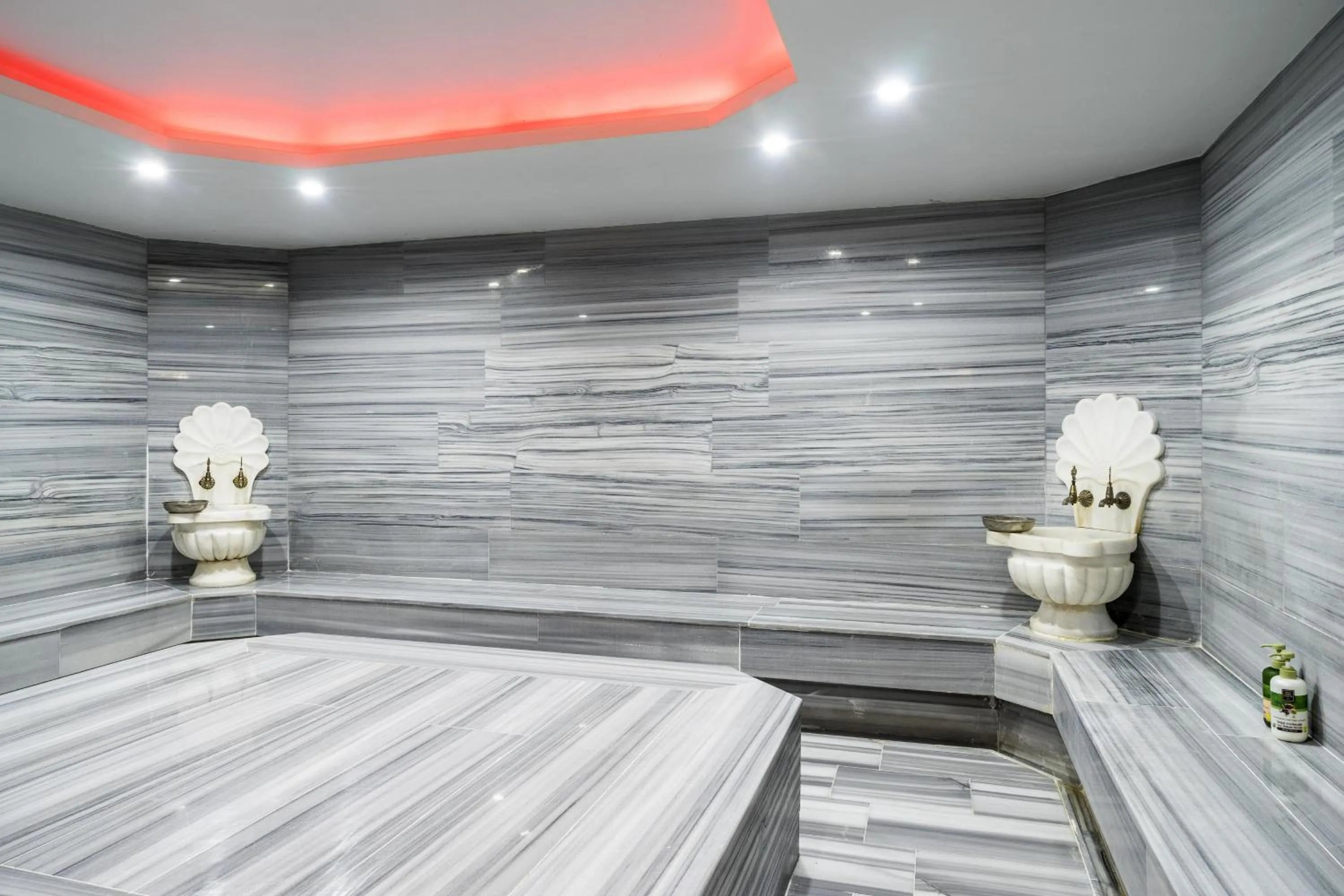 Public Bath in Felicity Hotel İstanbul