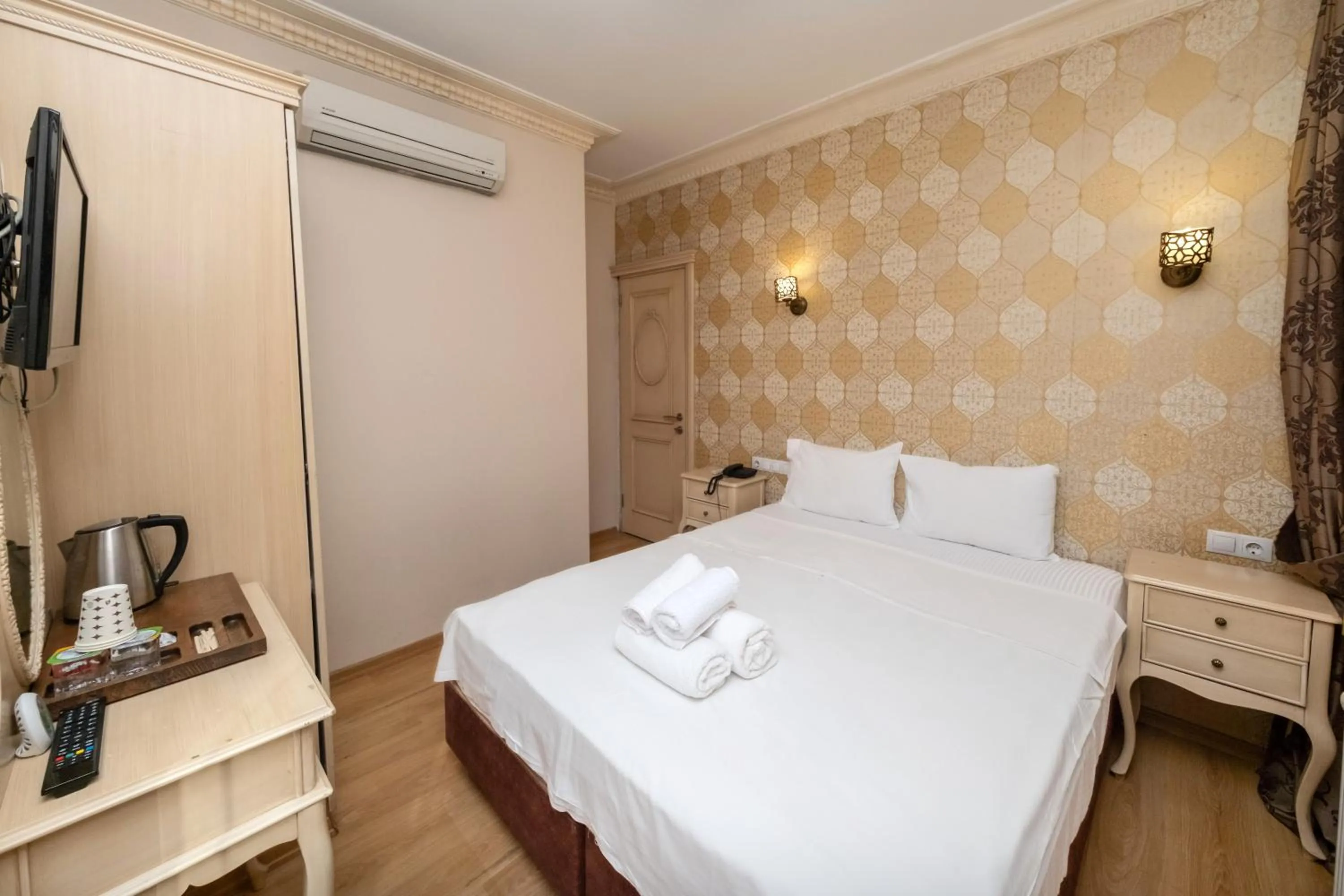 Bed in Felicity Hotel İstanbul