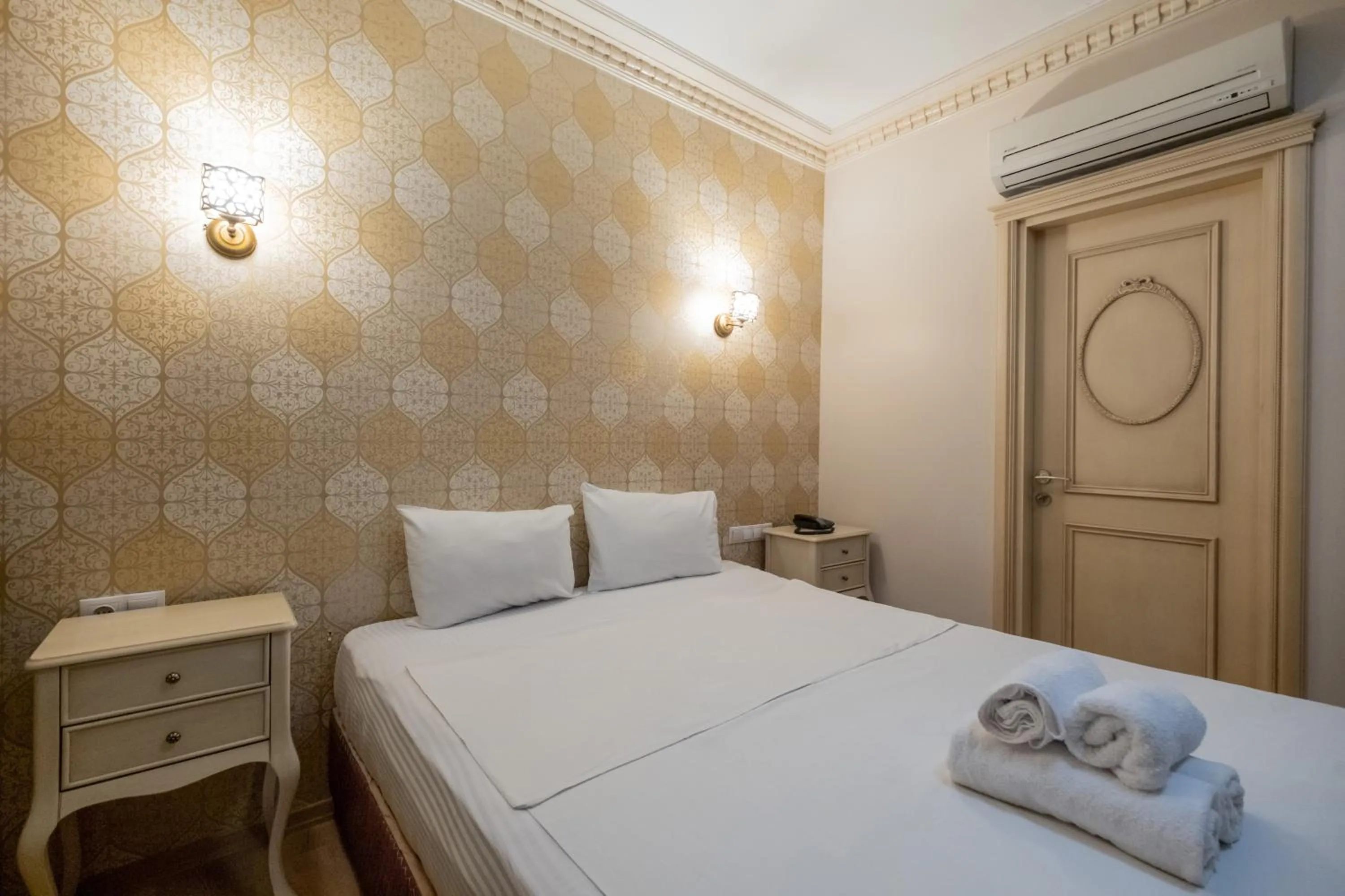 Bed in Felicity Hotel İstanbul