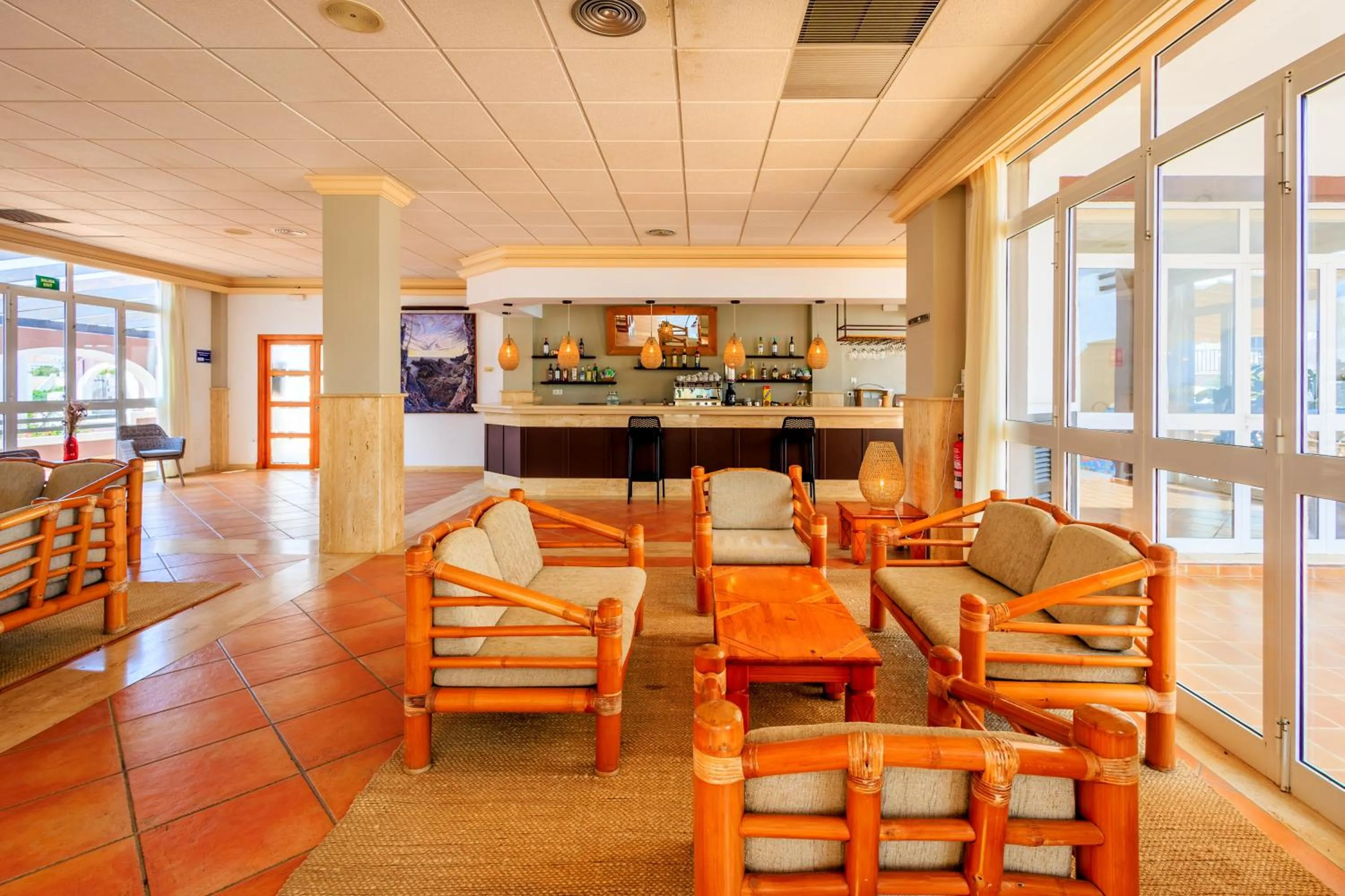 Lounge or bar in Nuramar Aparthotel