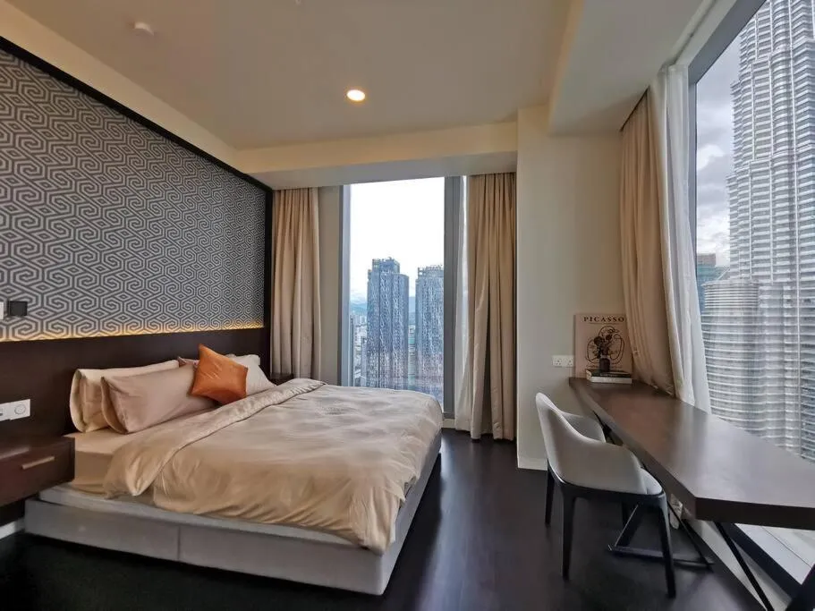 Tropicana The Residences KLCC by Rverse Suite