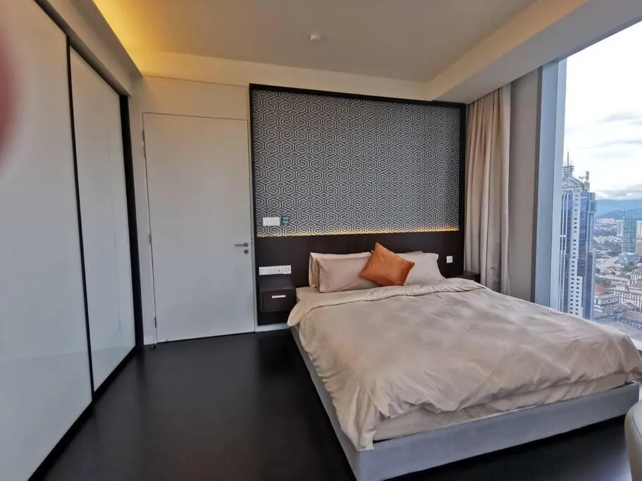 Tropicana The Residences KLCC by Rverse Suite