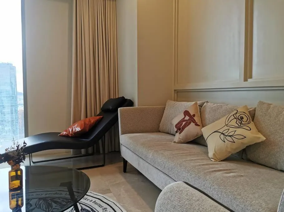 Tropicana The Residences KLCC by Rverse Suite