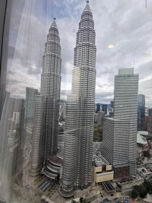 Tropicana The Residences KLCC by Rverse Suite