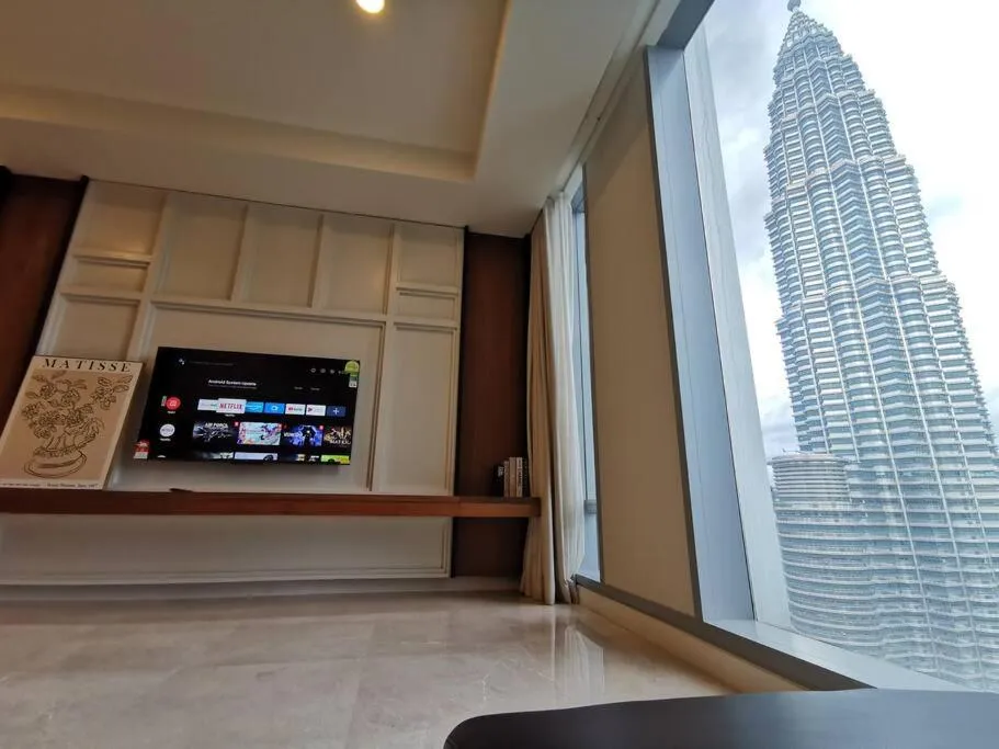 Tropicana The Residences KLCC by Rverse Suite