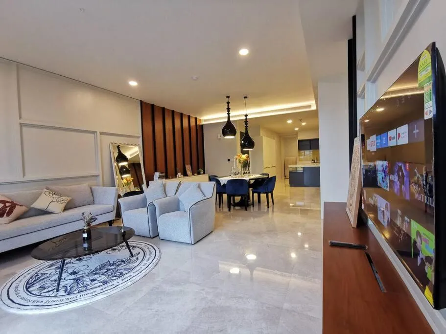 Tropicana The Residences KLCC by Rverse Suite