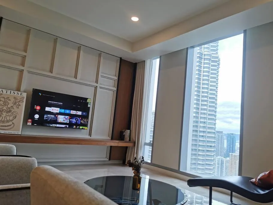 Tropicana The Residences KLCC by Rverse Suite