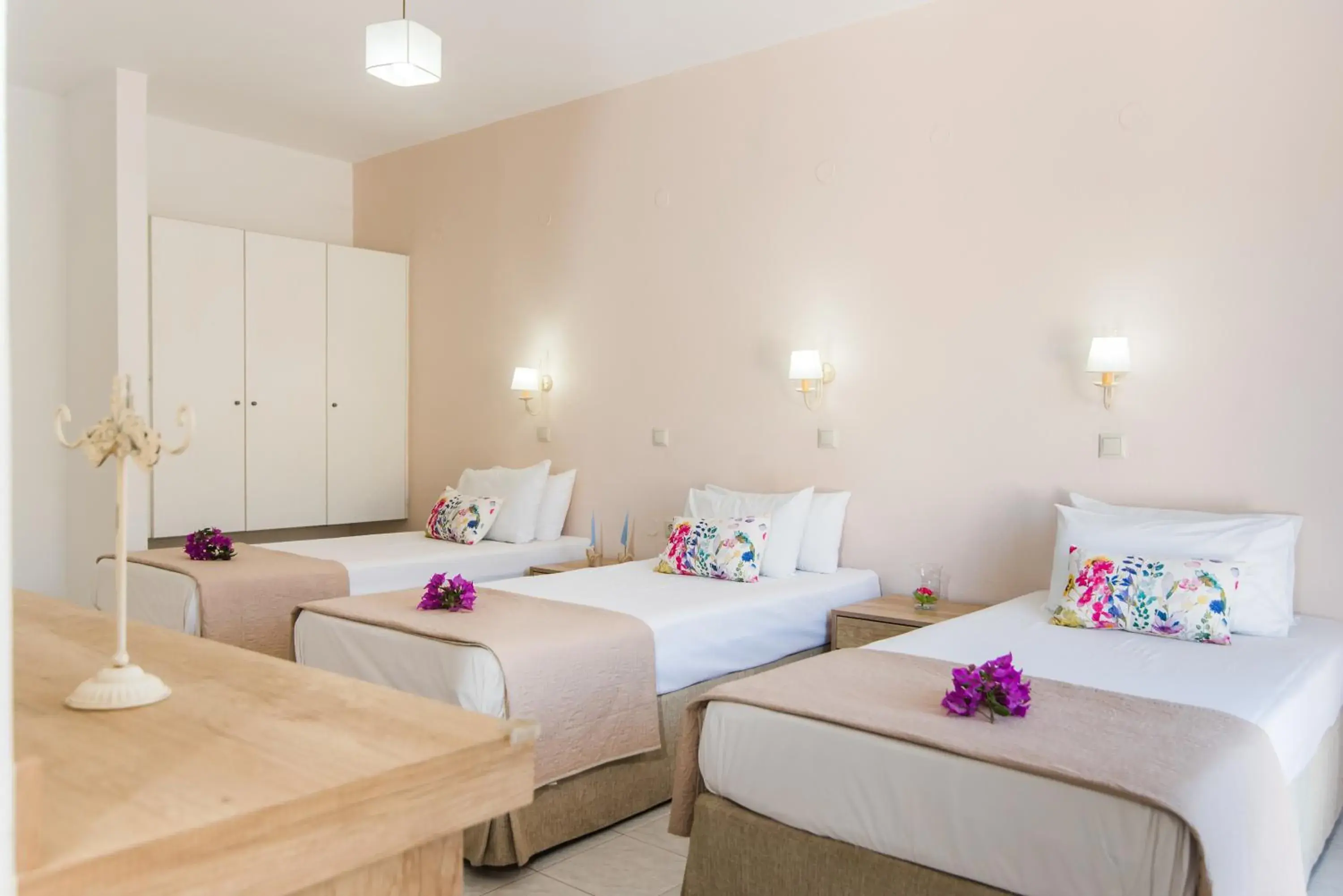 Bed in Emerald Hotel Bed in Emerald Hotel