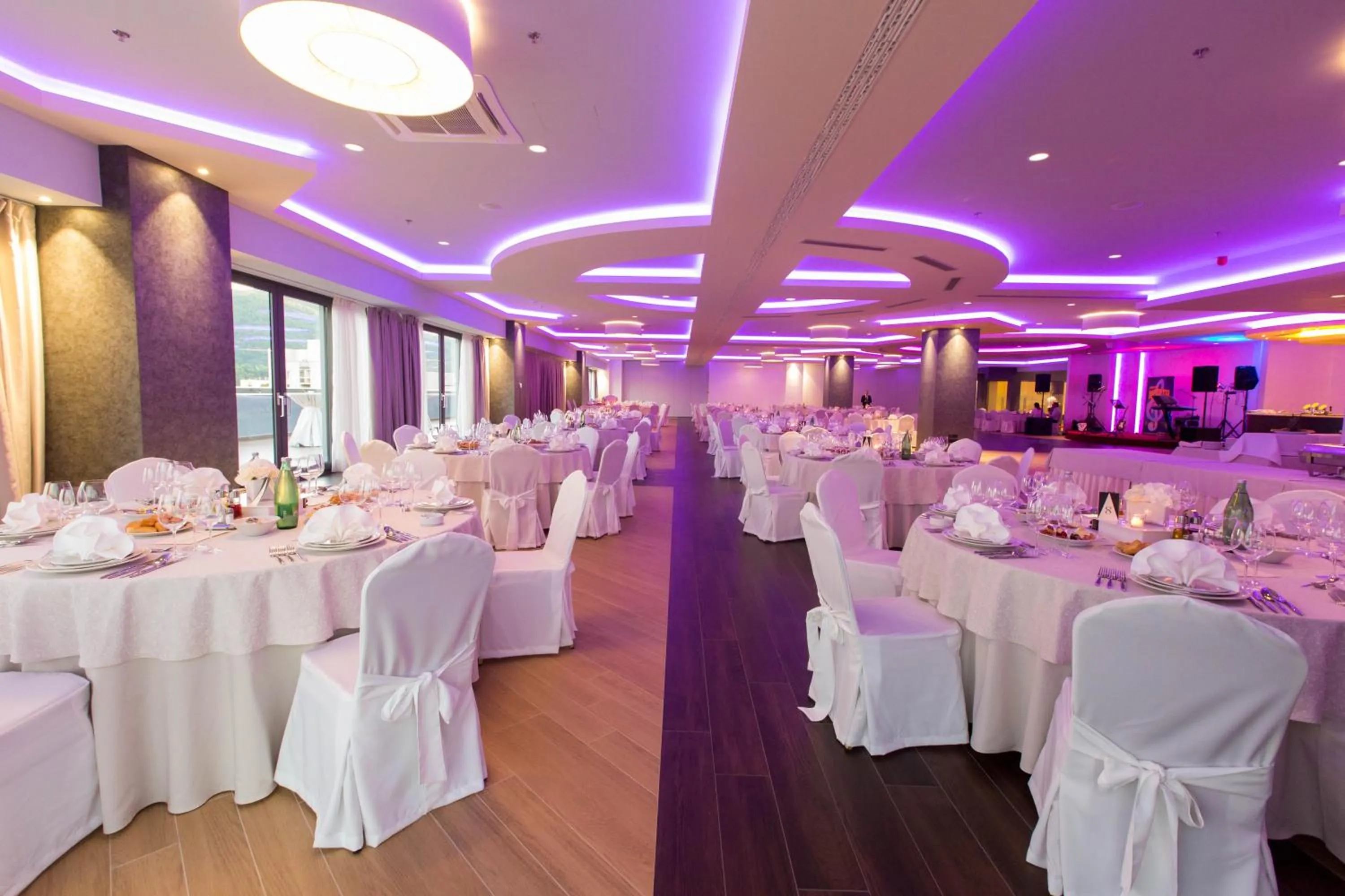 Food and drinks in Hotel Mepas