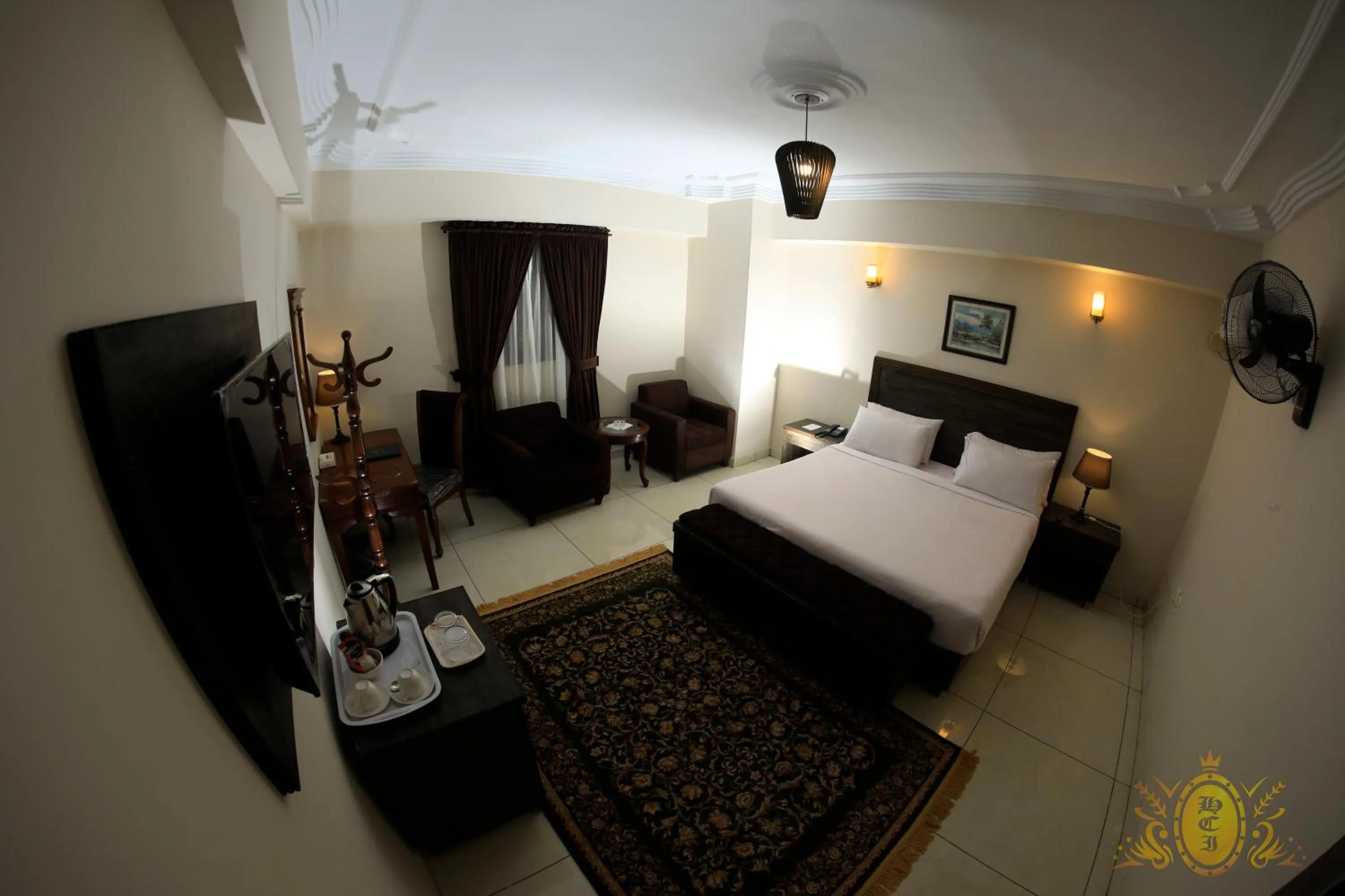 View (from property/room), Bed in Signature By Hotel Crown Inn