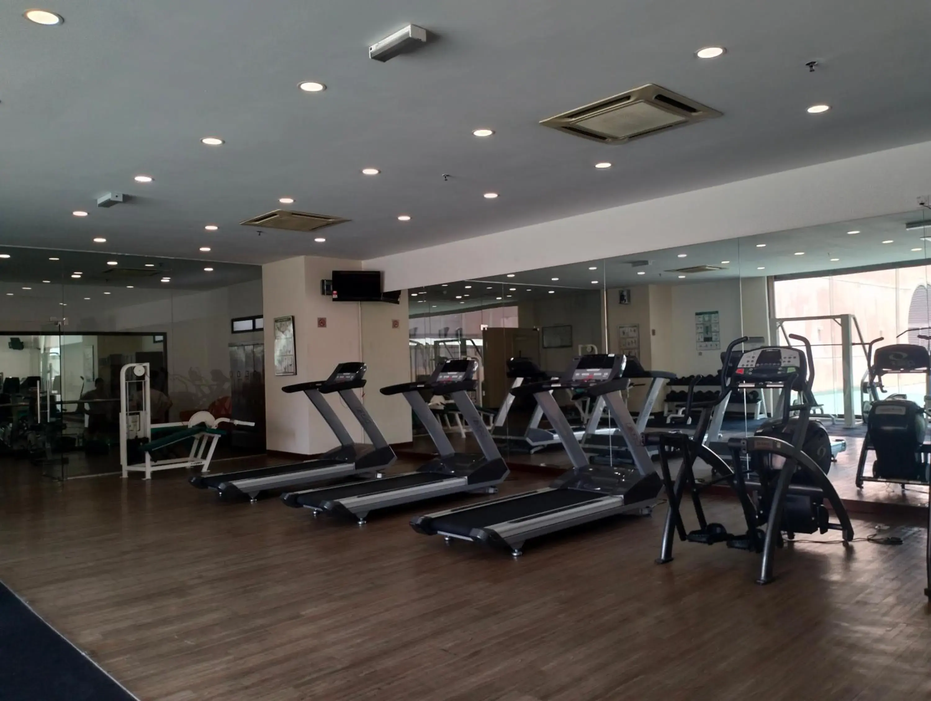 Fitness centre/facilities in Times Square Kuala Lumpur By Service Suite Fitness centre/facilities in Times Square Kuala Lumpur By Service Suite