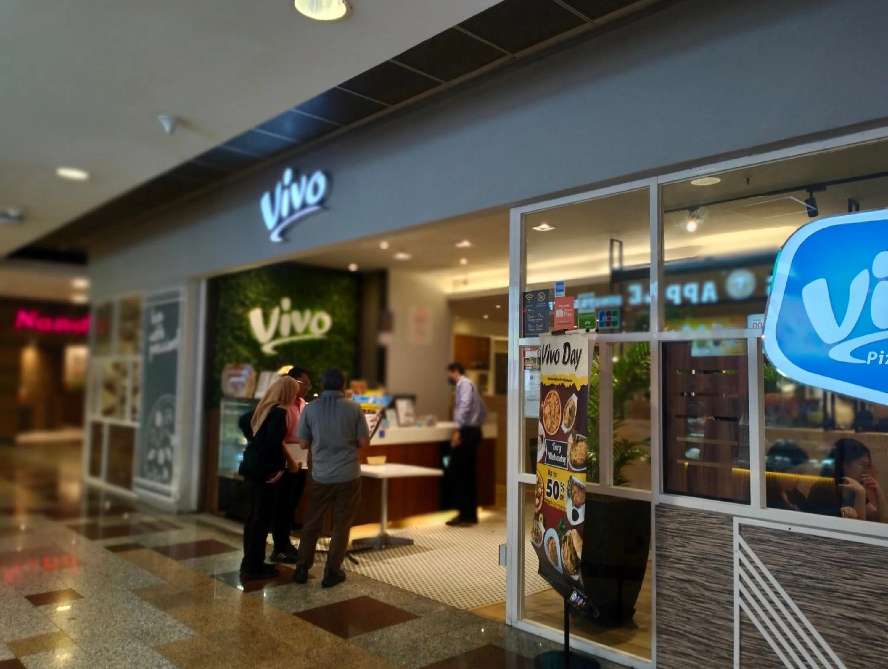 People in Times Square Kuala Lumpur By Service Suite