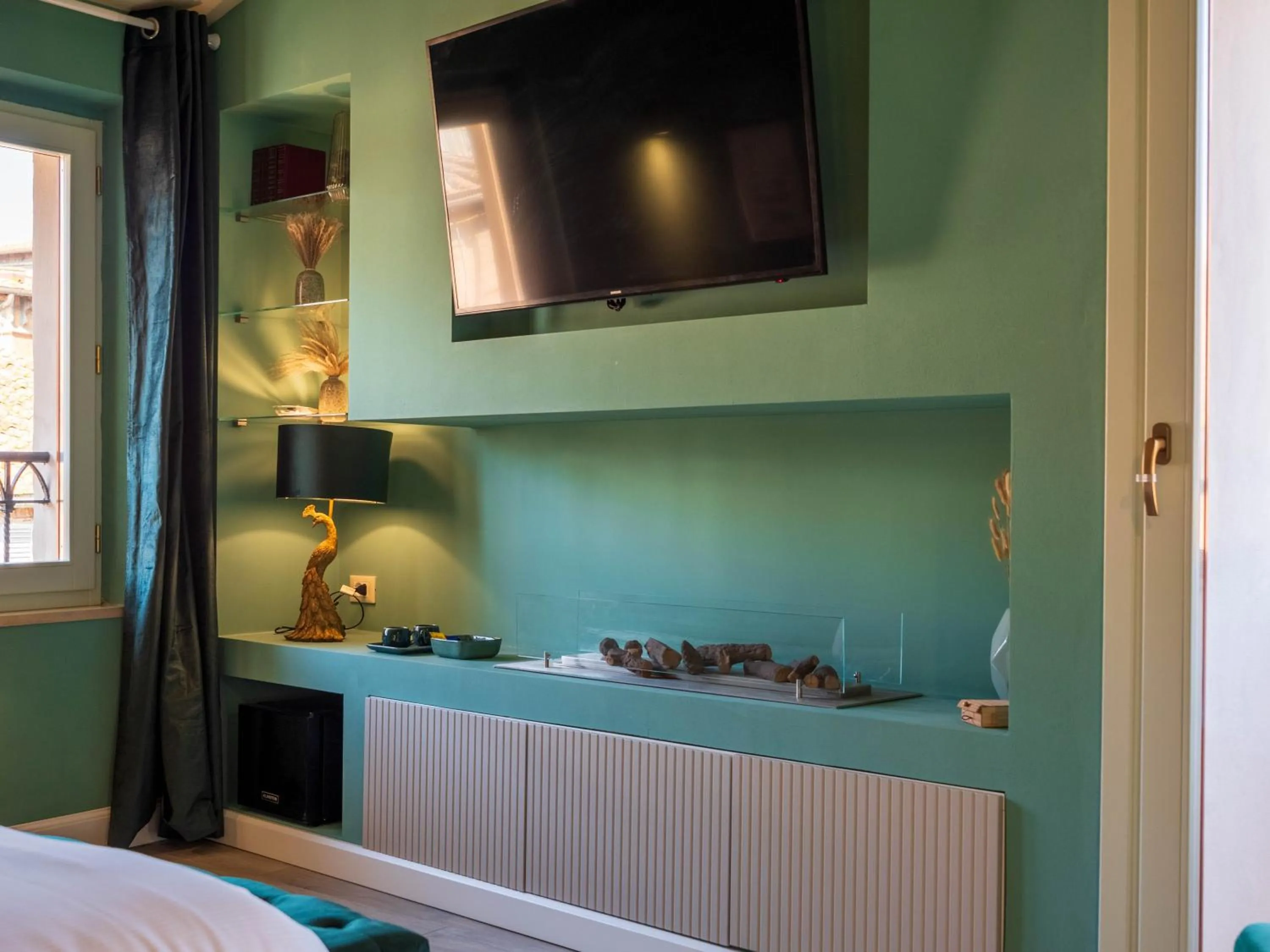 Bed in Blossoms of Siena, Adults Only