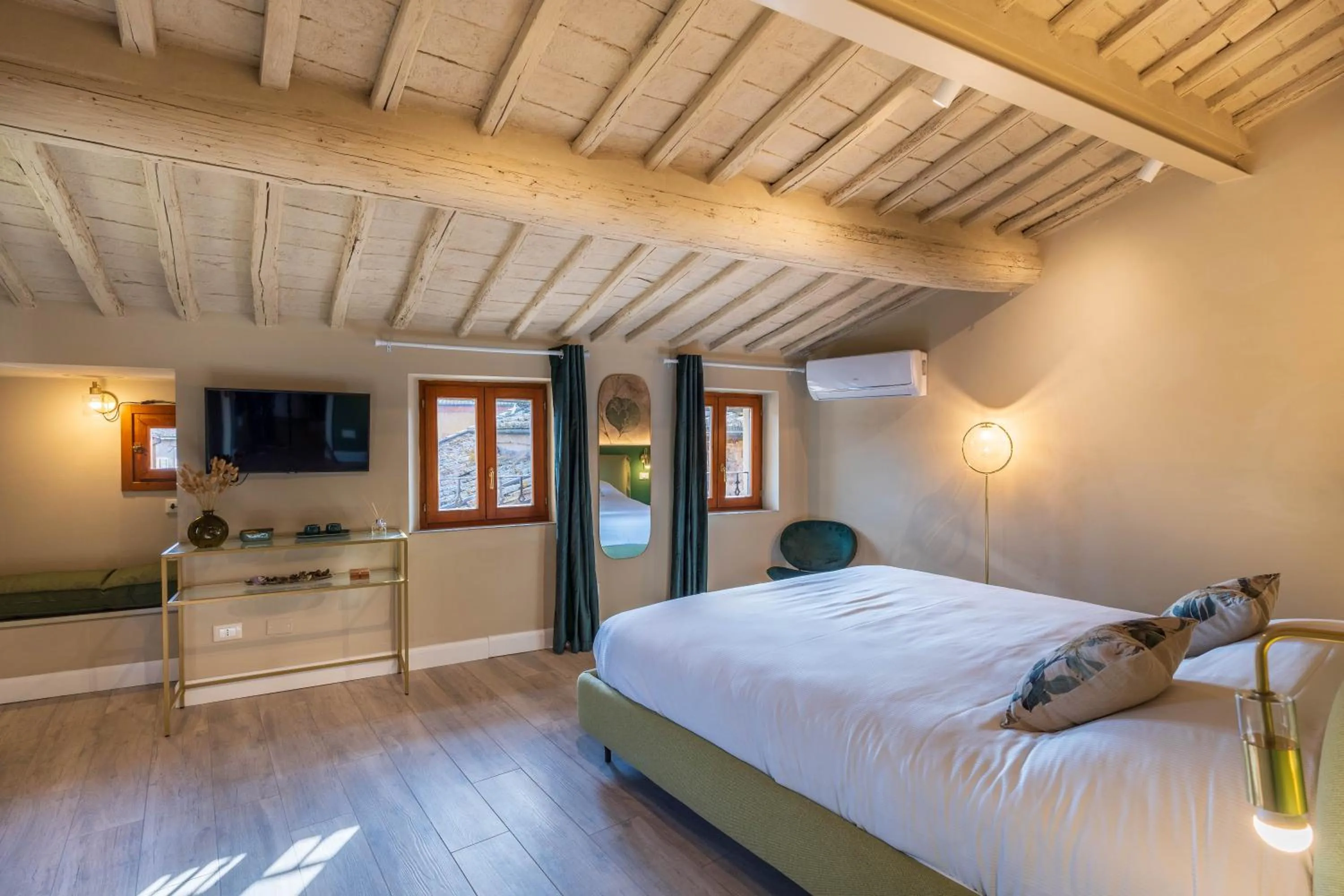 Bed in Blossoms of Siena, Adults Only