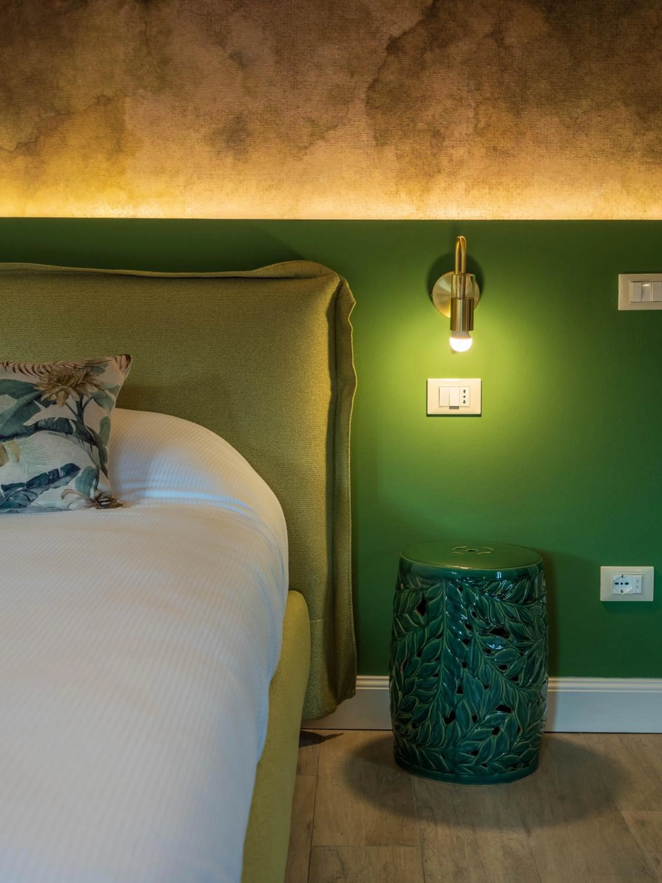 Bed in Blossoms of Siena, Adults Only