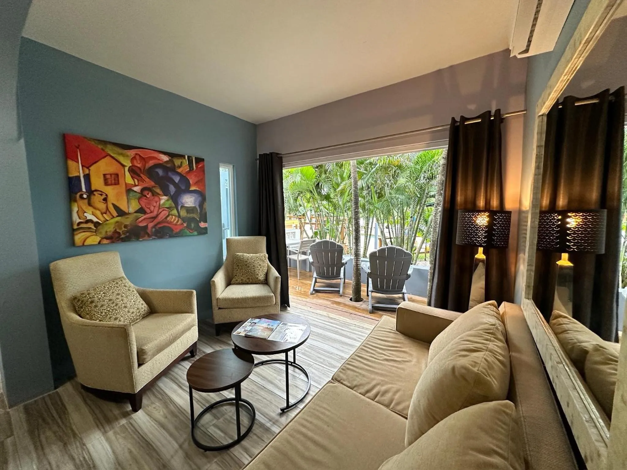 Old Crow Hotel and Suites