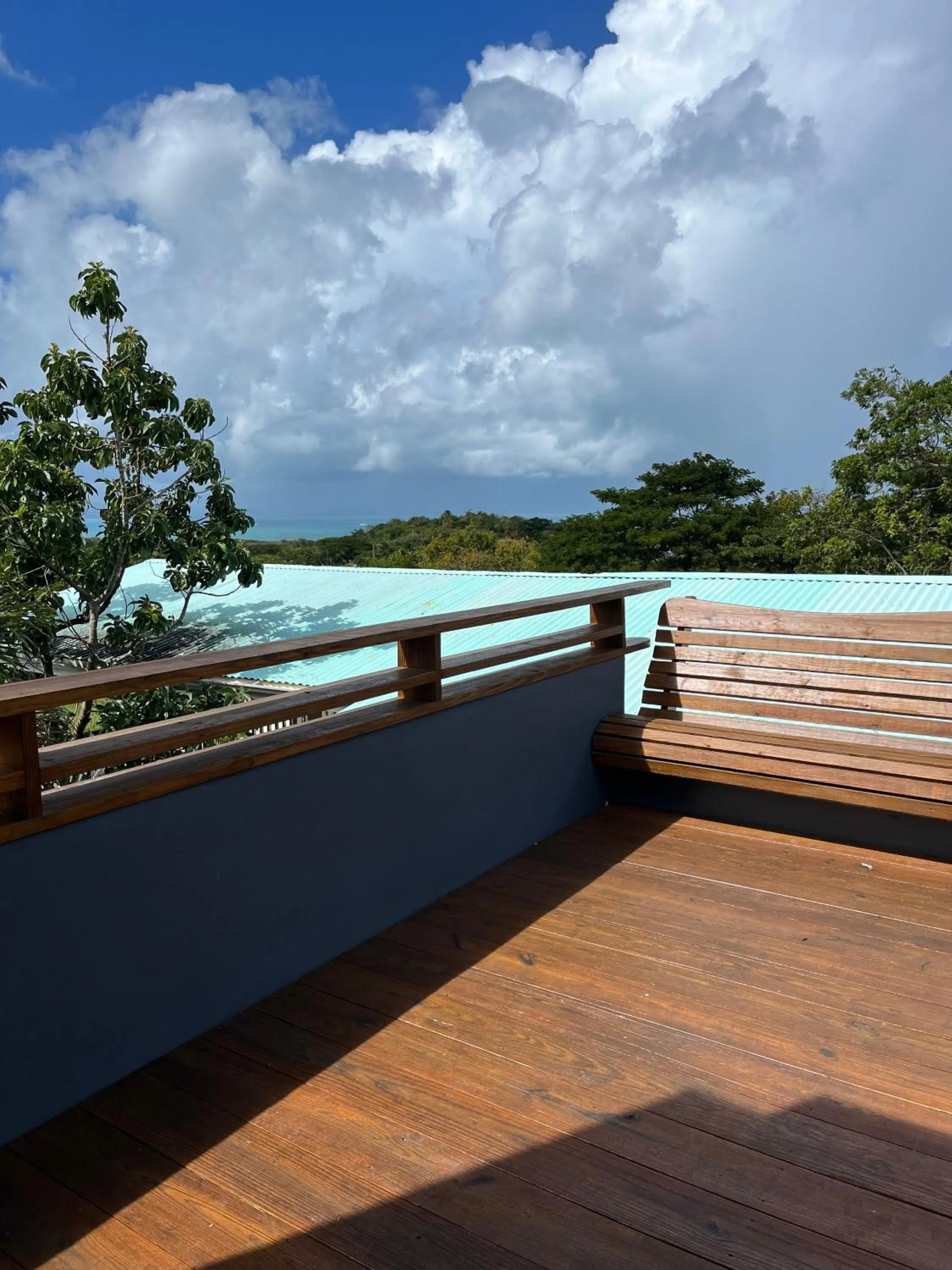 Old Crow Hotel and Suites