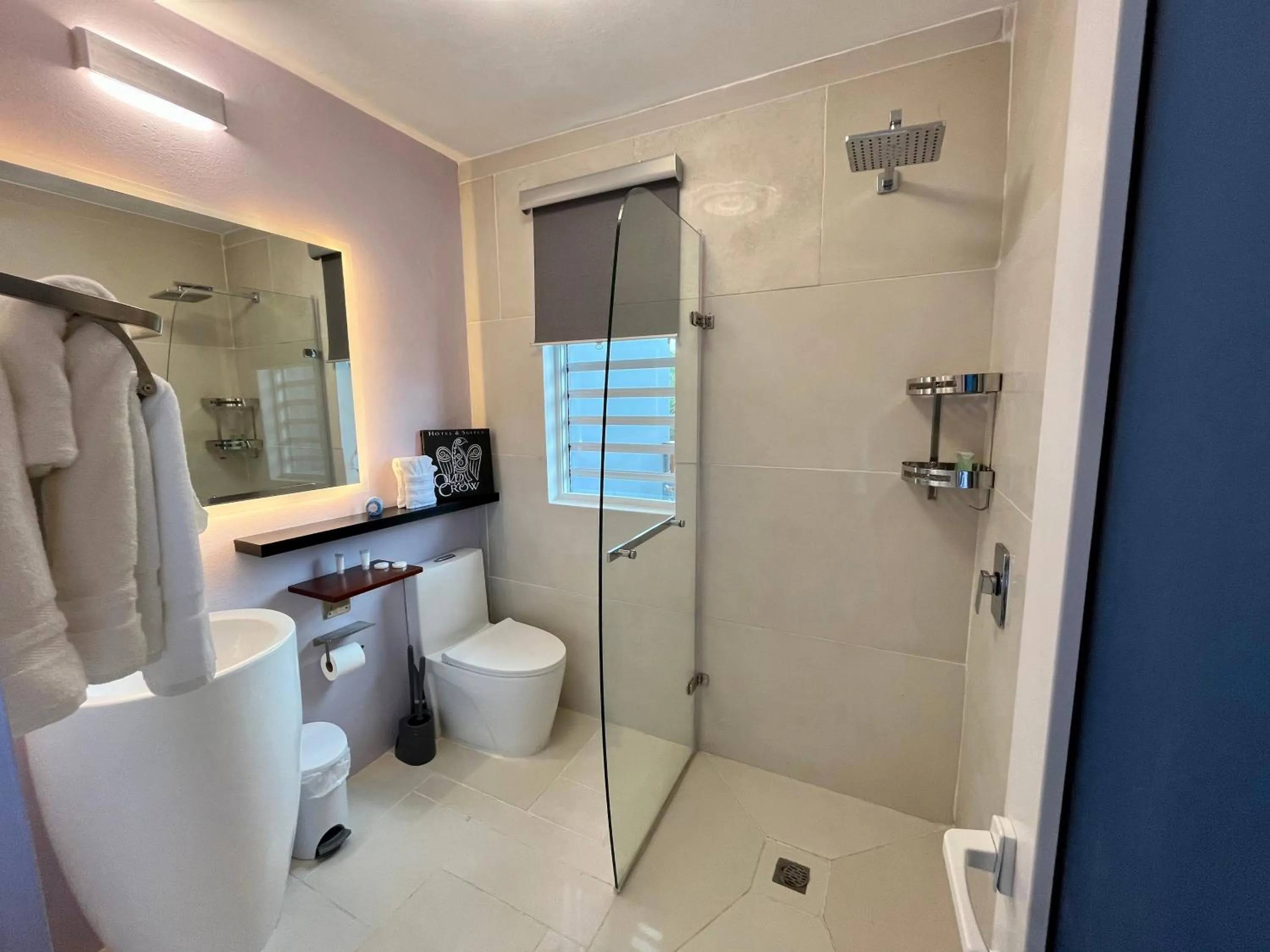 Old Crow Hotel and Suites