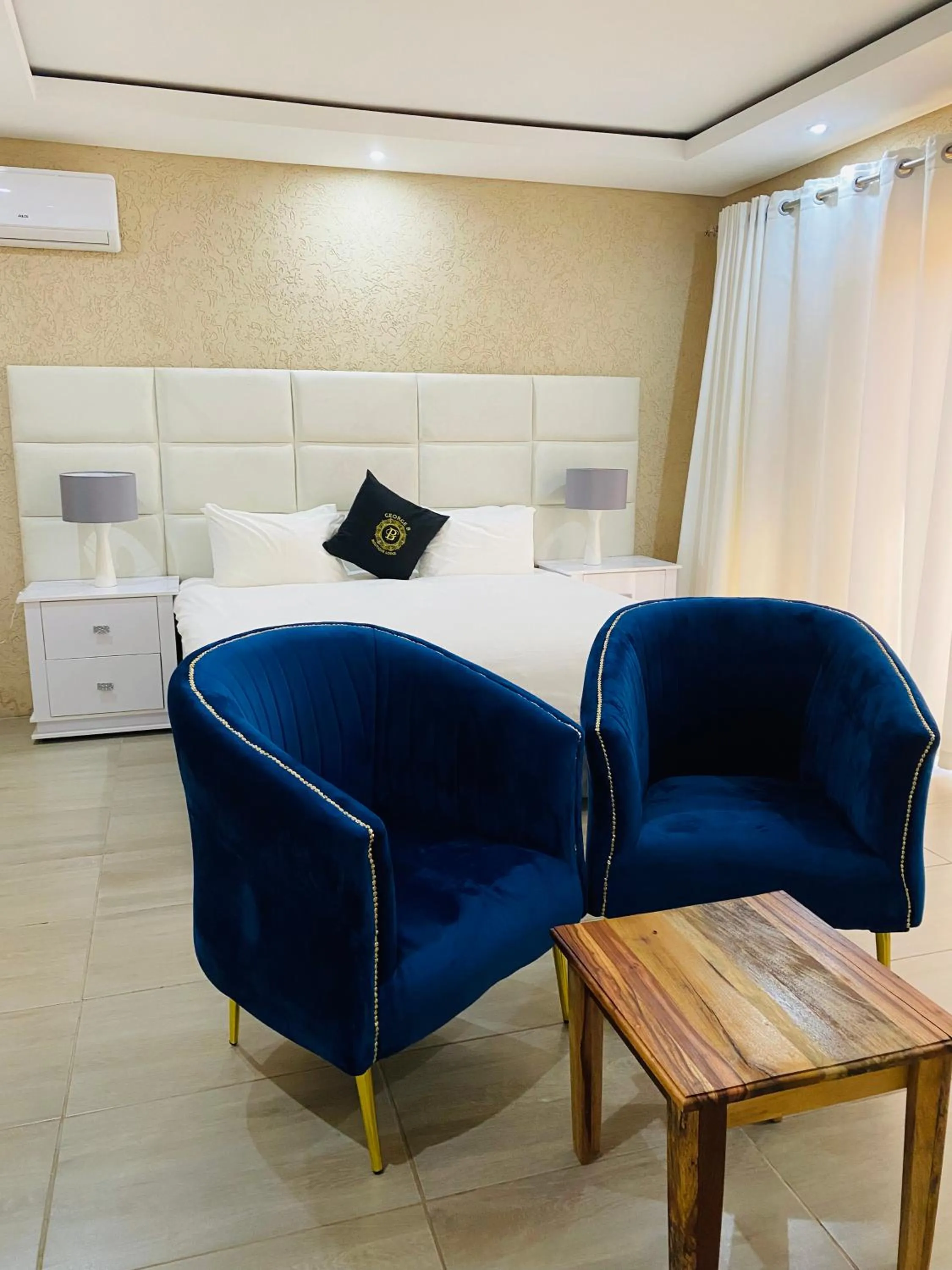 GEORGE B BOUTIQUE LODGE