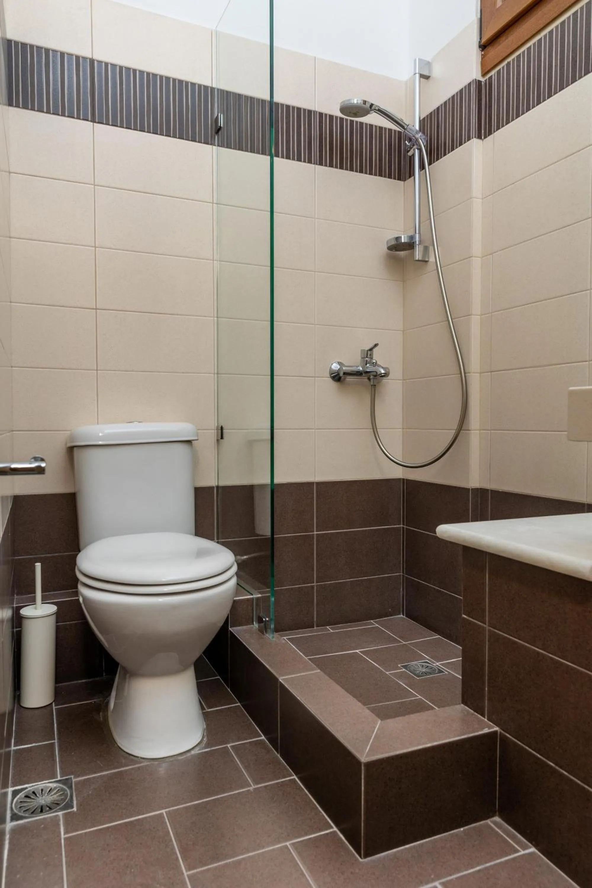 Bathroom in Kallisti Studios