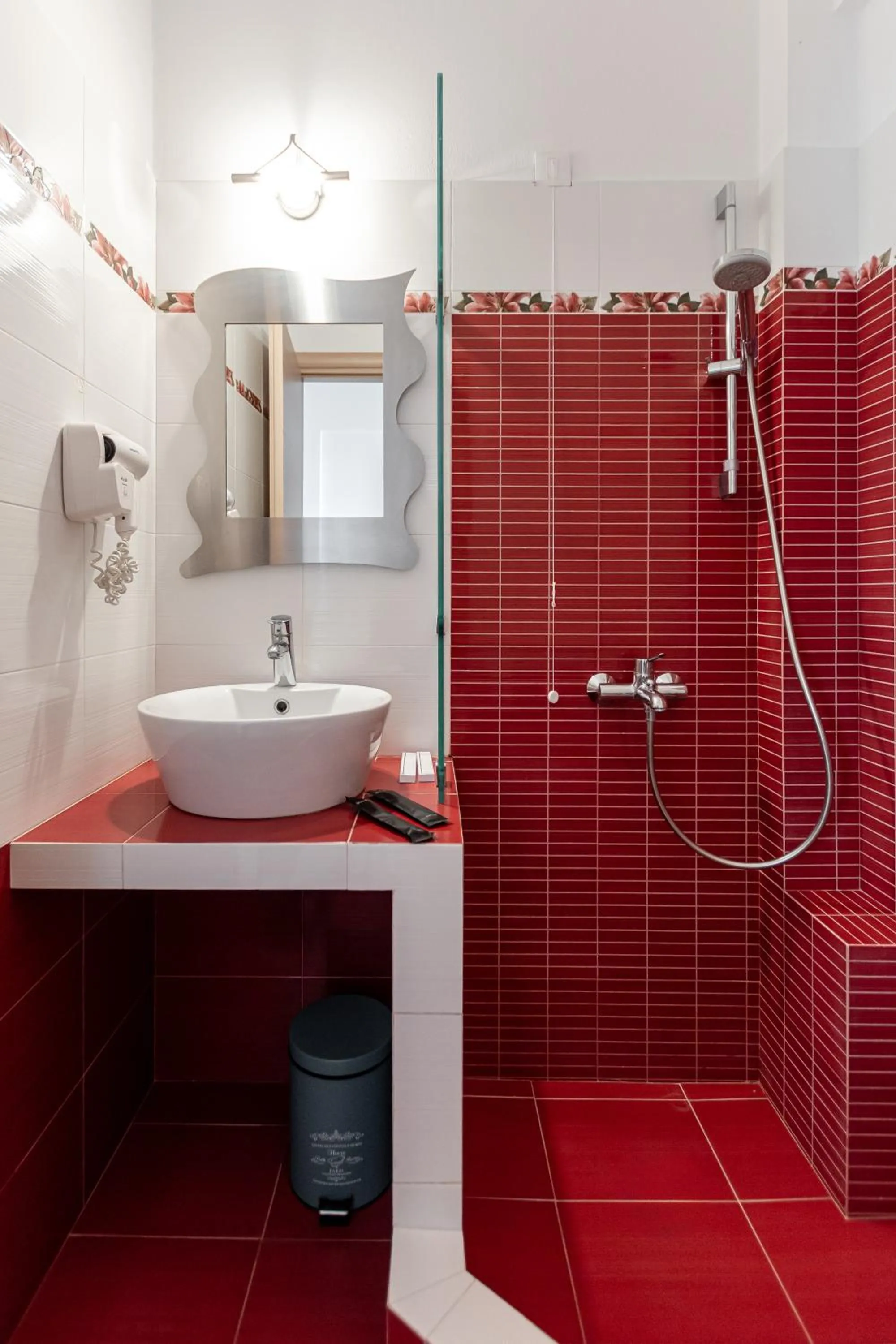 Shower in Kallisti Studios