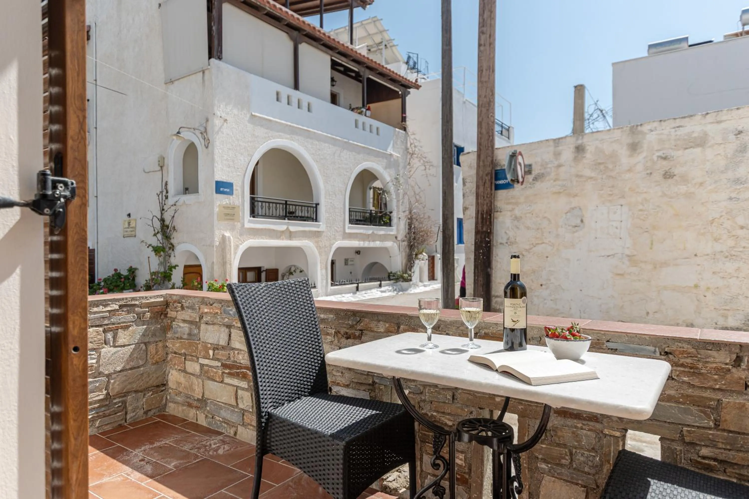 Balcony/Terrace in Kallisti Studios