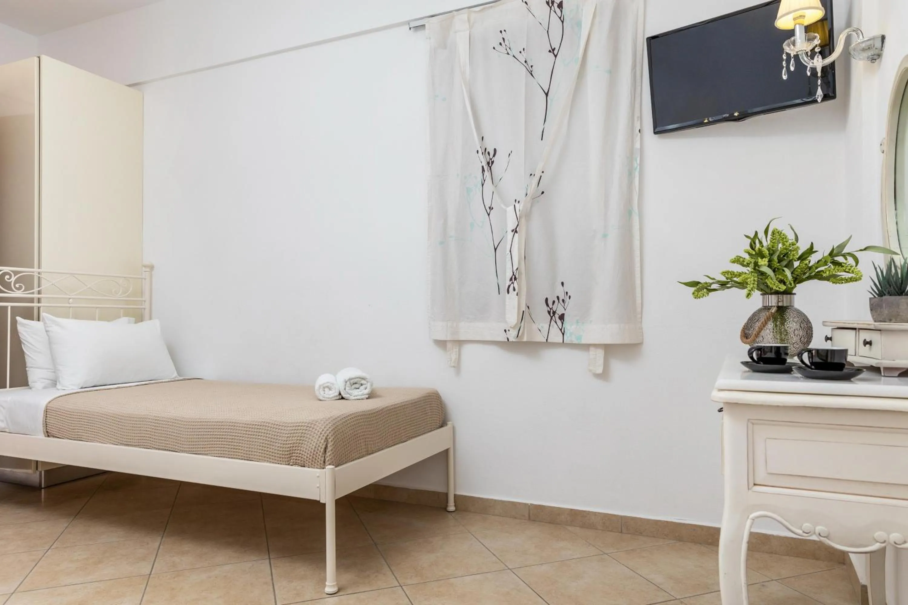 Bed in Kallisti Studios