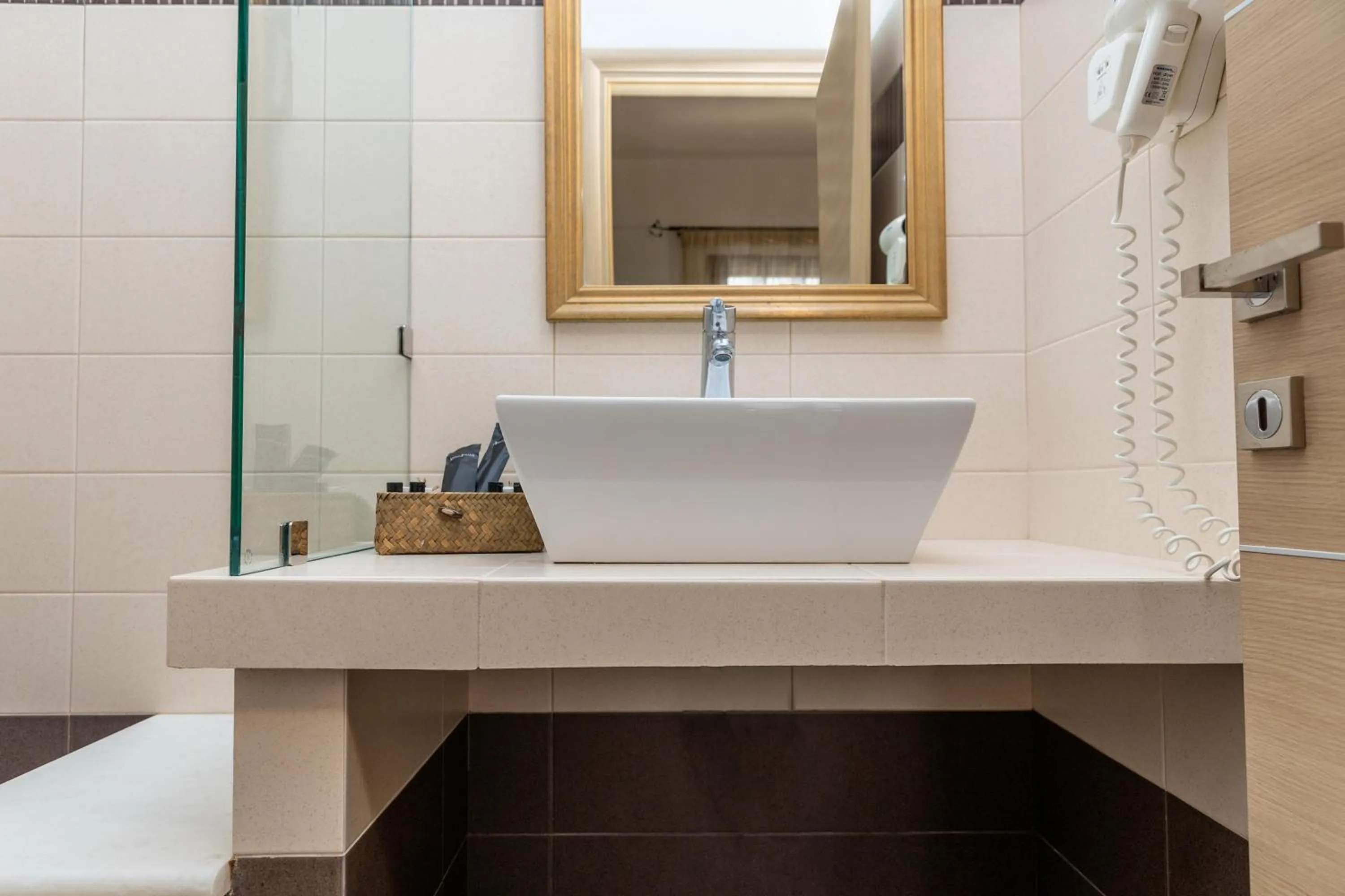 Bathroom in Kallisti Studios