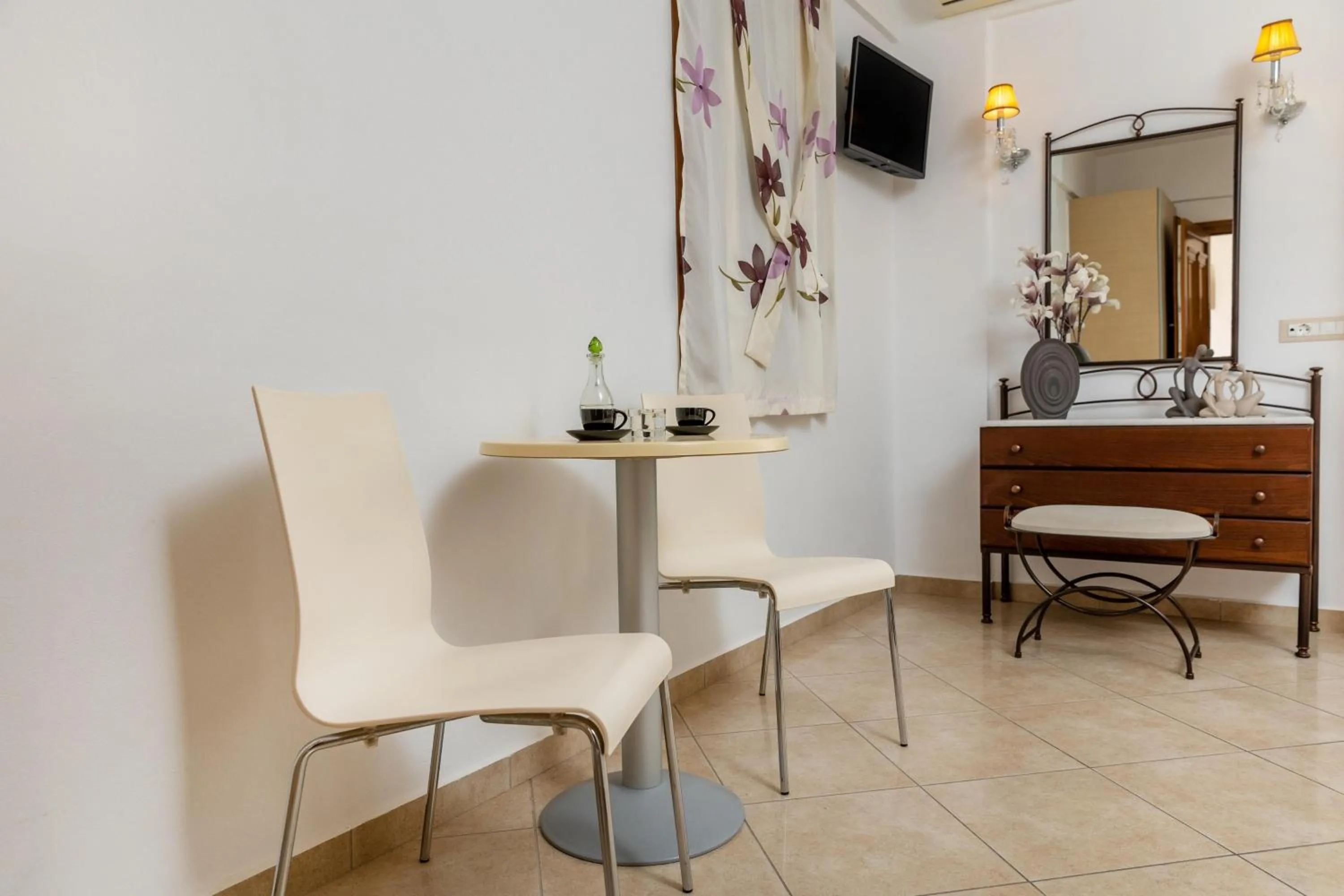 Dining area in Kallisti Studios