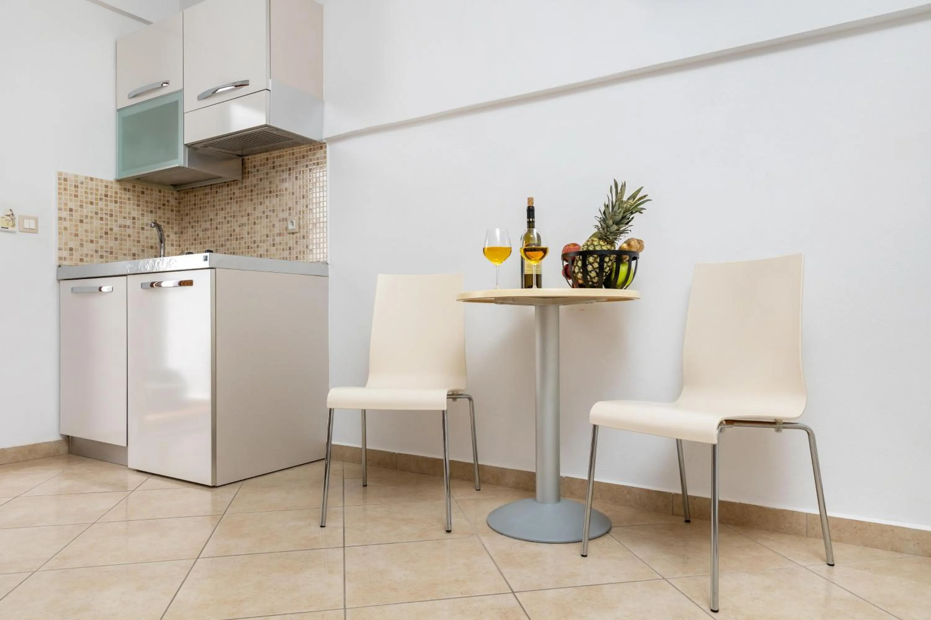 Kitchen or kitchenette in Kallisti Studios