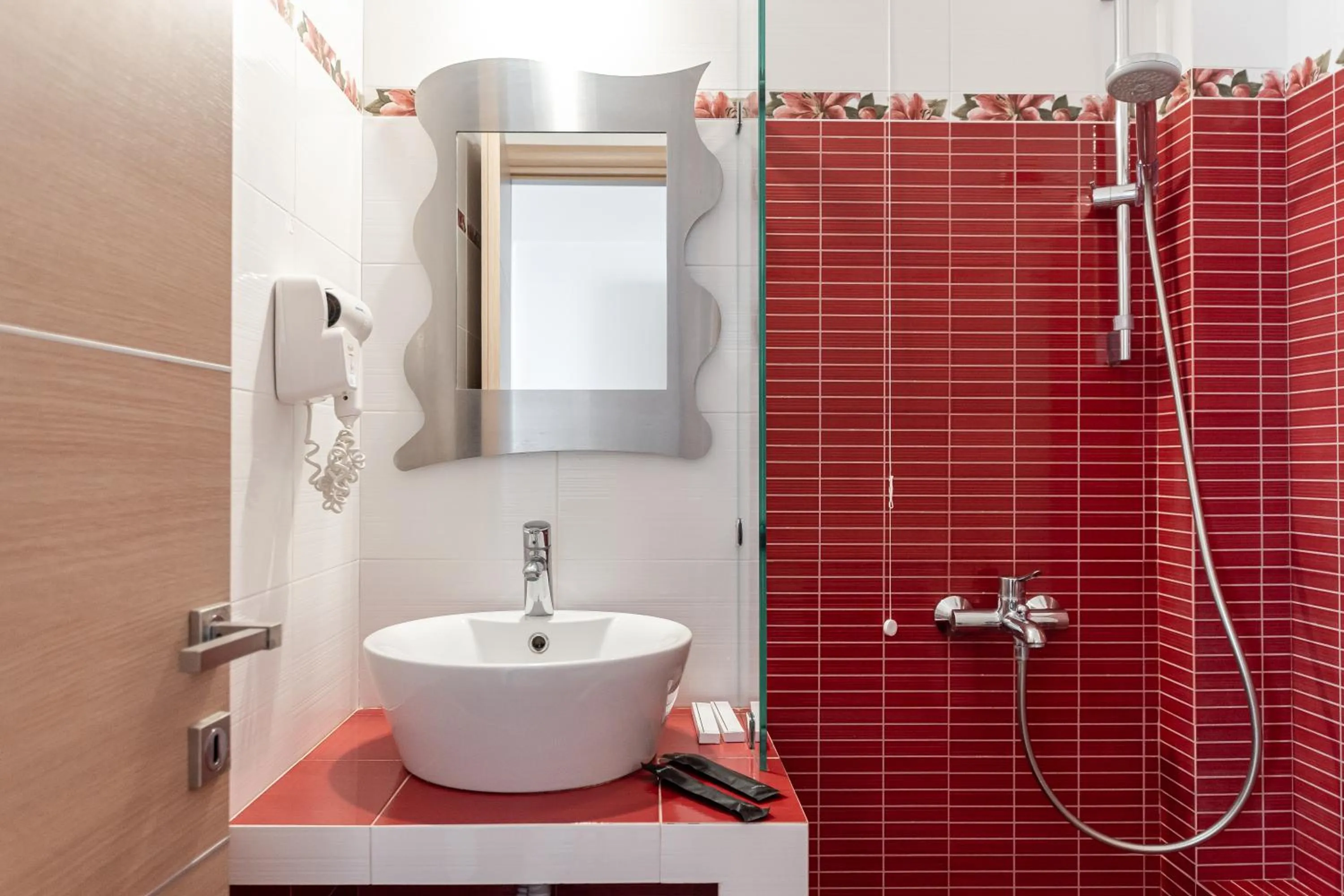 Shower in Kallisti Studios