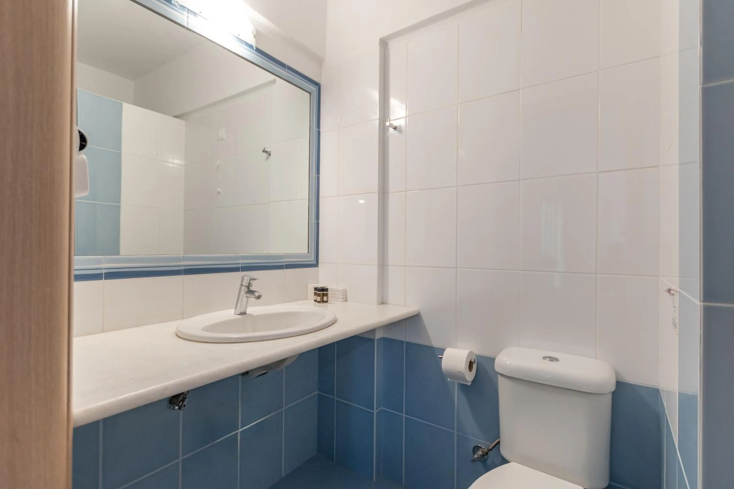 Shower in Kallisti Studios