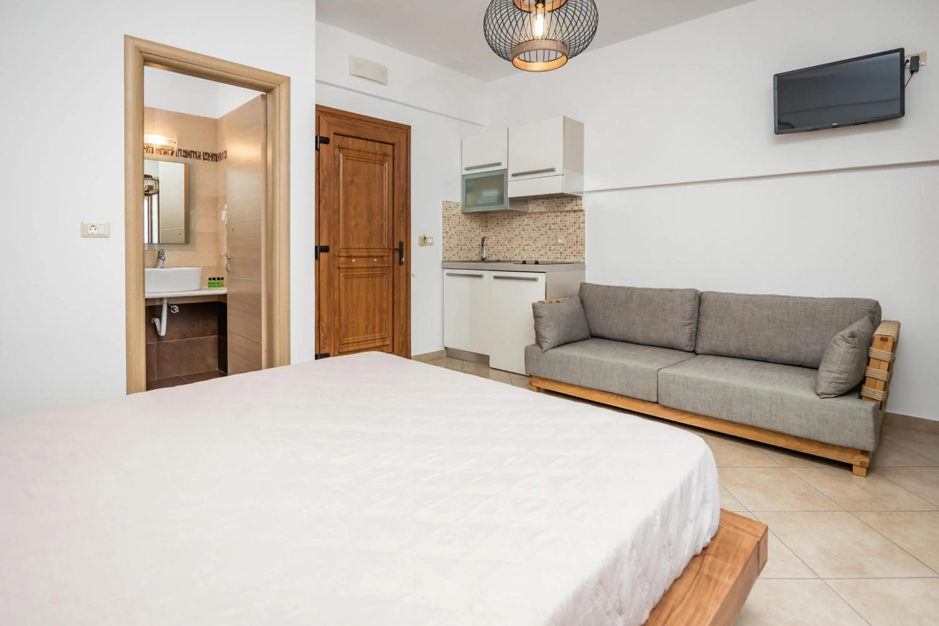 Bed in Kallisti Studios